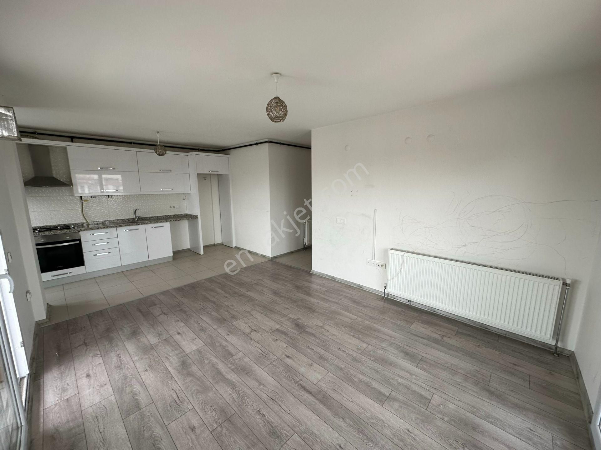 Seyrek'te Merkezi Konumda Kiralık 2+1 Doğalgazlı Daire - Görsel 4