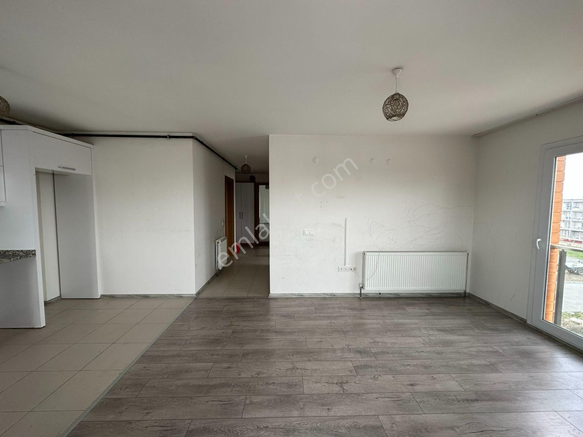 Seyrek'te Merkezi Konumda Kiralık 2+1 Doğalgazlı Daire - Görsel 12