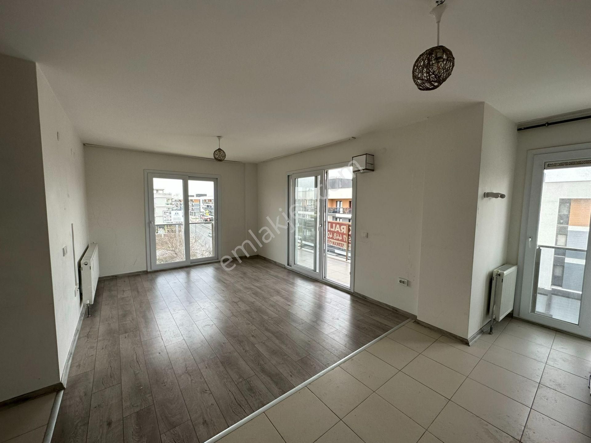 Seyrek'te Merkezi Konumda Kiralık 2+1 Doğalgazlı Daire - Görsel 9