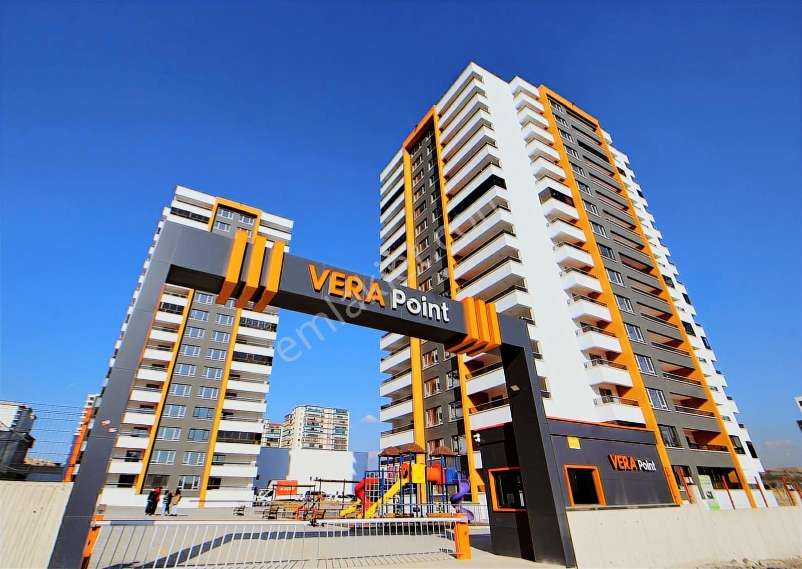 Redstone Castle Yeni Batı Vera Point Sitesi Satılık 2+1 Daire