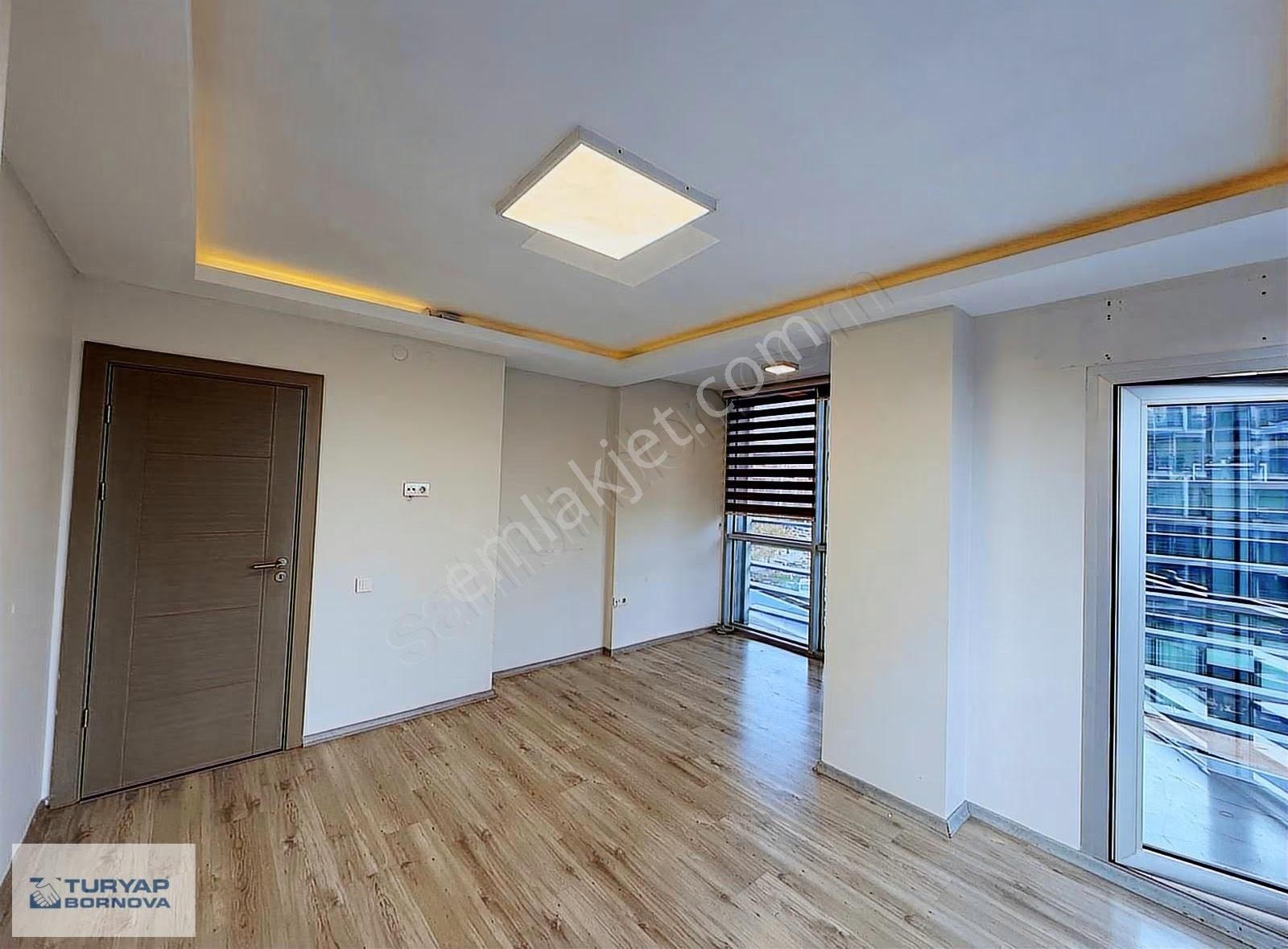 Bayralı Mansuroğlu Ata Plaza 2+1 Kiralık Ofis - Görsel 4