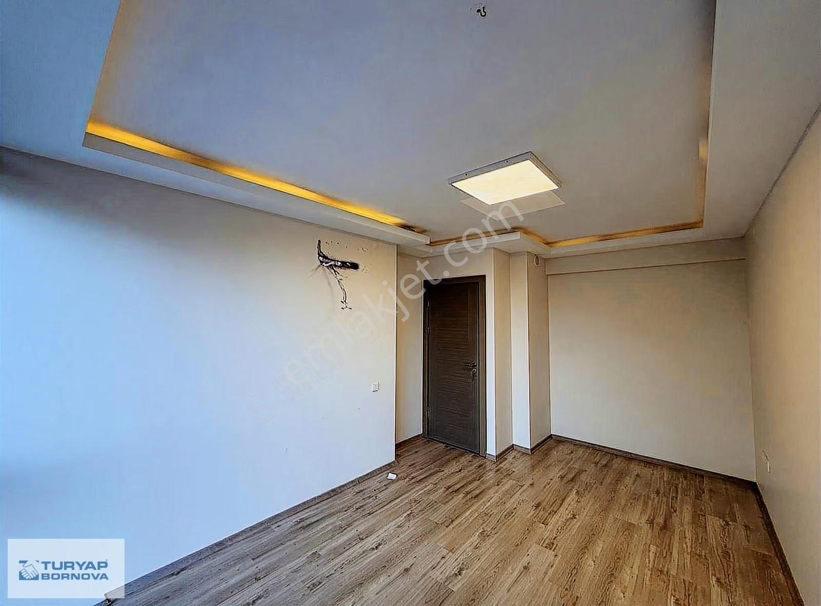 Bayralı Mansuroğlu Ata Plaza 2+1 Kiralık Ofis - Görsel 23