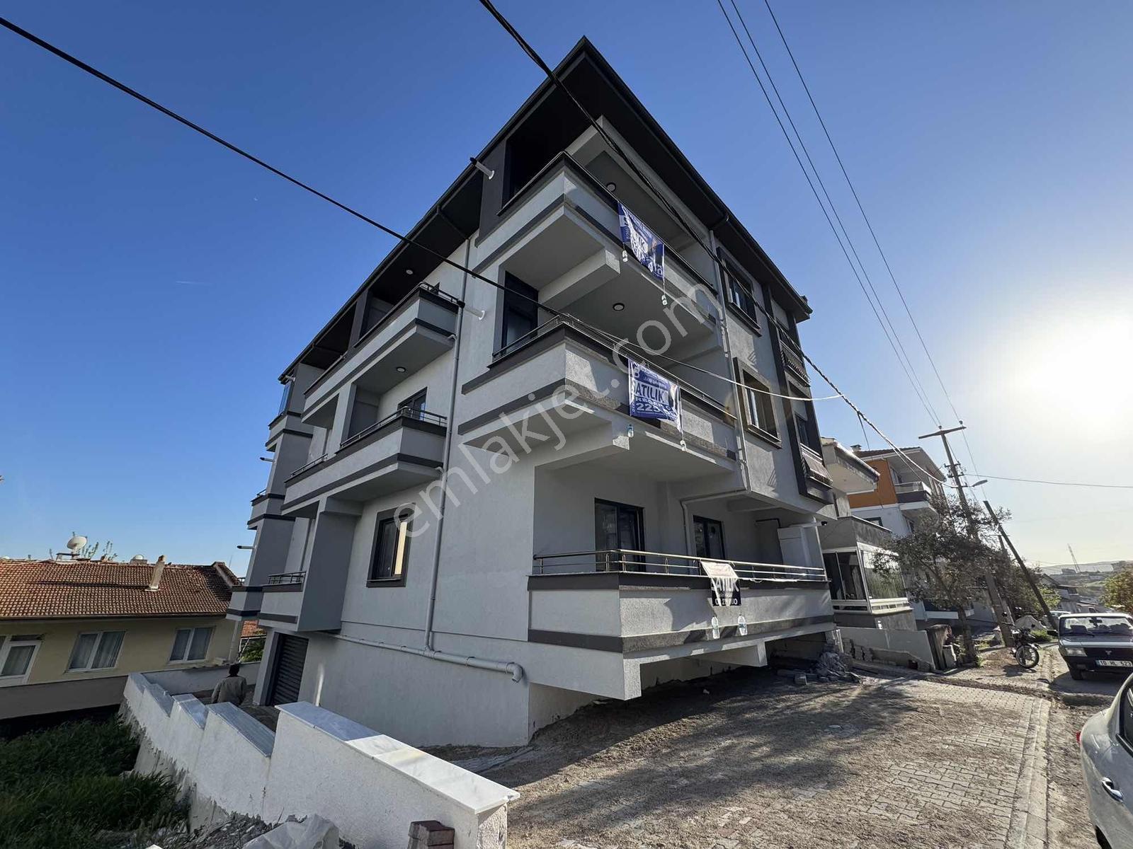 Balnovadan Sağlam Zemine İnşaa Edilmiş Satılık 2+0 Daire - Görsel 28