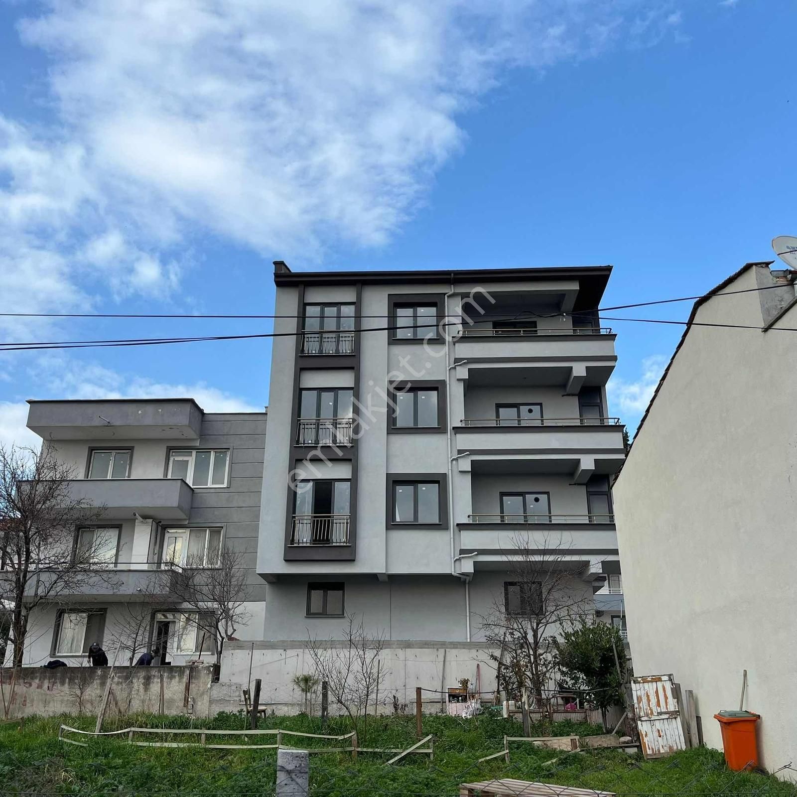 Balnovadan Sağlam Zemine İnşaa Edilmiş Satılık 2+0 Daire - Görsel 23