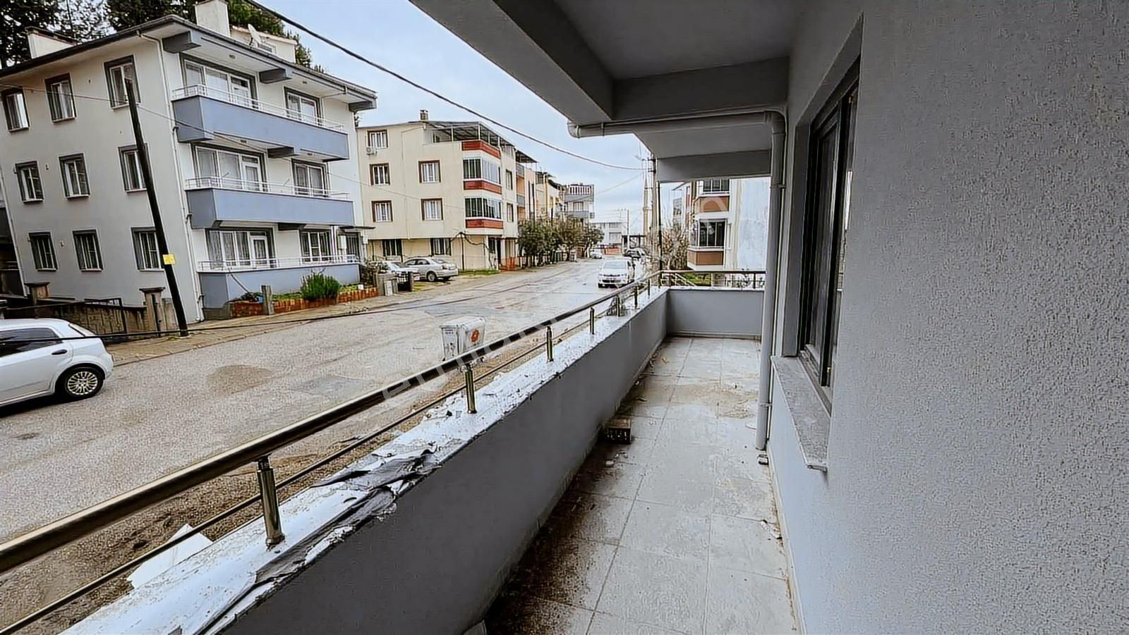 Balnovadan Sağlam Zemine İnşaa Edilmiş Satılık 2+0 Daire - Görsel 2