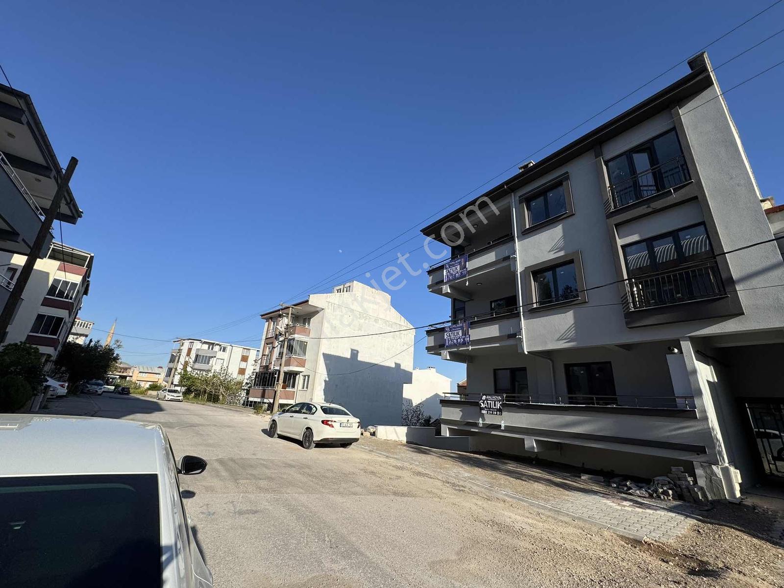 Balnovadan Sağlam Zemine İnşaa Edilmiş Satılık 2+0 Daire - Görsel 10