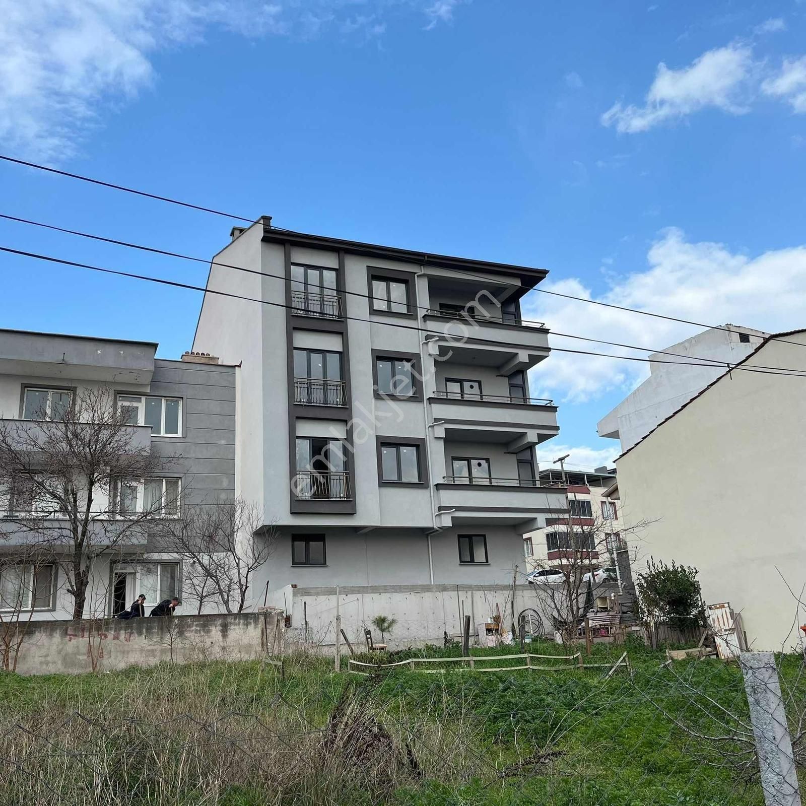 Balnovadan Sağlam Zemine İnşaa Edilmiş Satılık 2+0 Daire - Görsel 3
