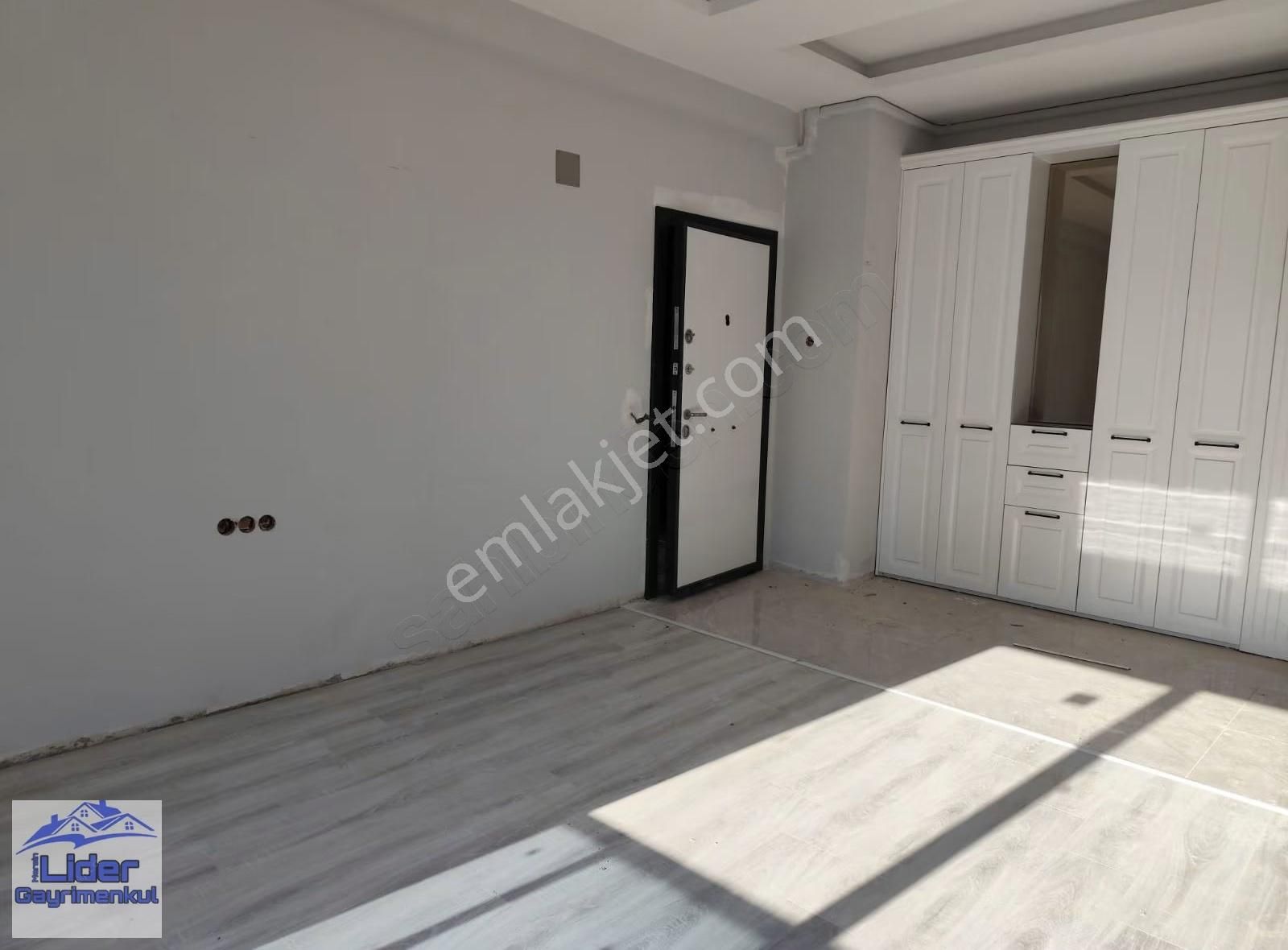 Mezitli Kuyuluk Ta Taşeron Dairesi 2+1 Bağımsız Mutfak Havuzlu - Görsel 7