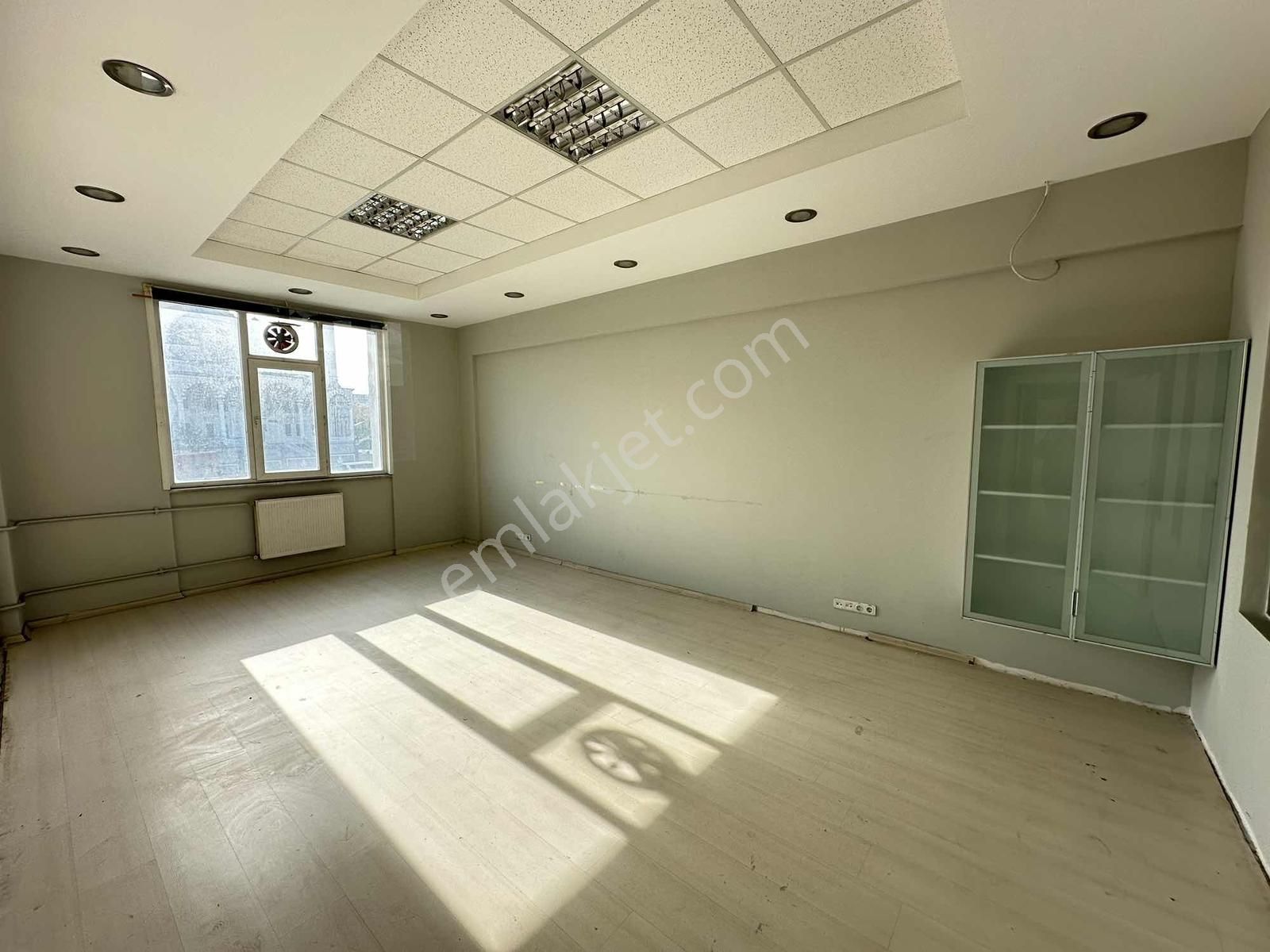 İkitelli Organize De Full Yapılı Hazır Ofis 165 M2 Net 4+1 - Görsel 15