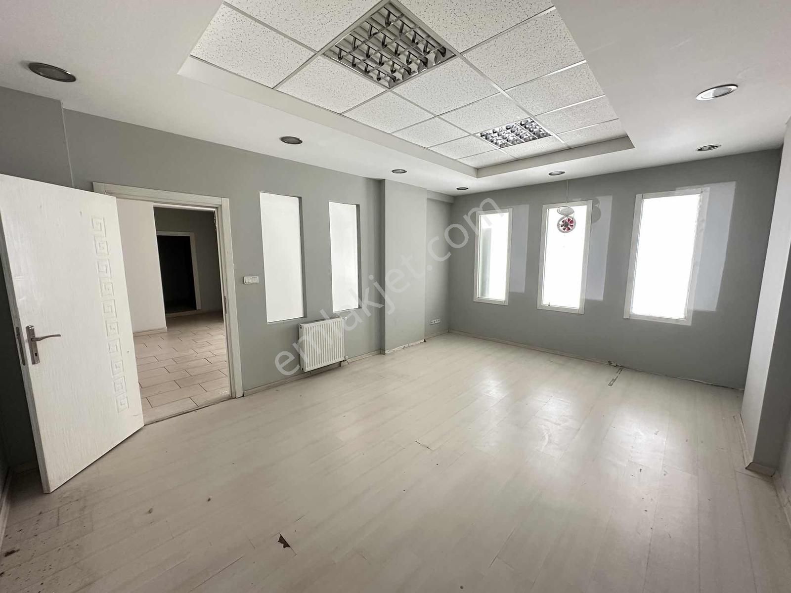 İkitelli Organize De Full Yapılı Hazır Ofis 165 M2 Net 4+1 - Görsel 13