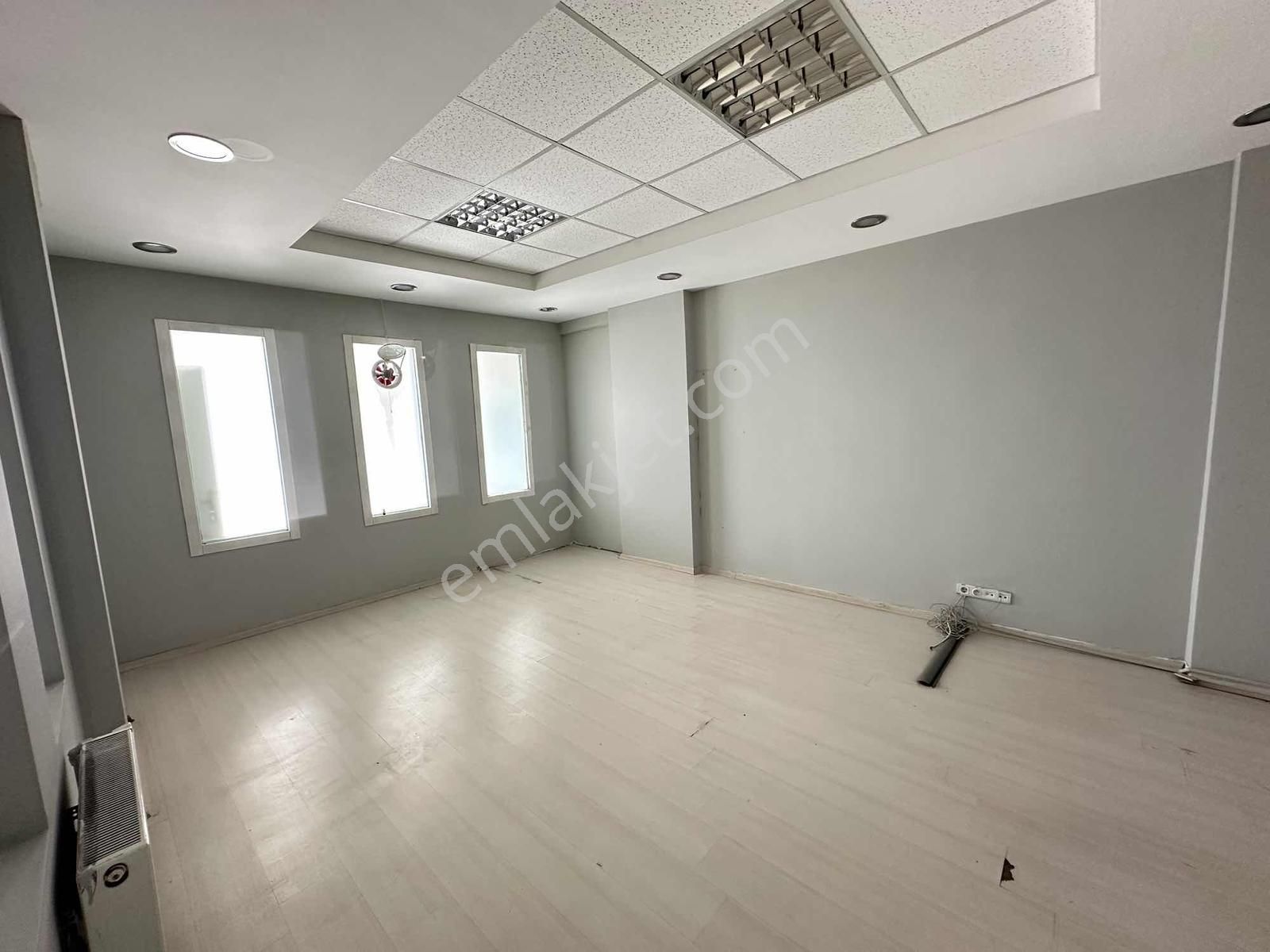 İkitelli Organize De Full Yapılı Hazır Ofis 165 M2 Net 4+1 - Görsel 11