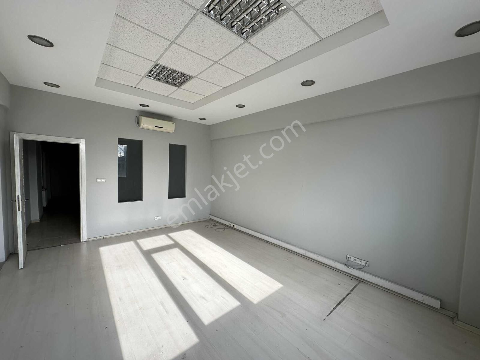 İkitelli Organize De Full Yapılı Hazır Ofis 165 M2 Net 4+1 - Görsel 6