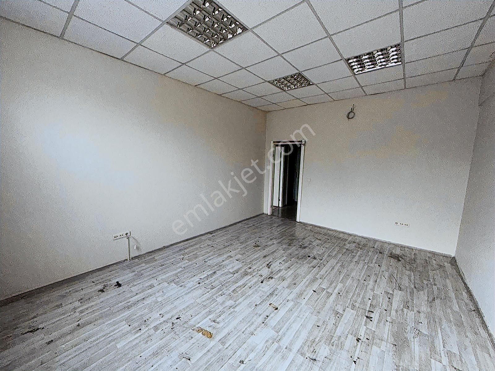 İkitelli Osb De Yapılı Hazır Dükkan 220 M2 Yatırım İçin Uygun - Görsel 7