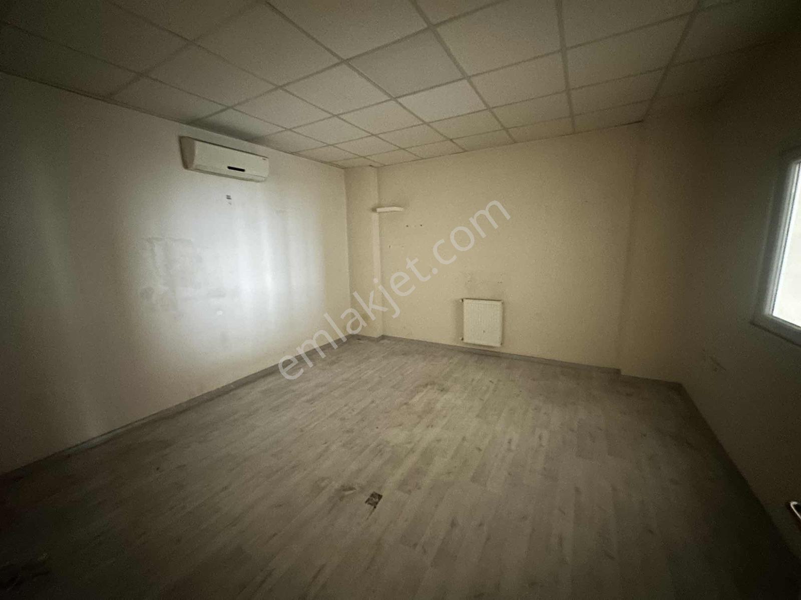 İkitelli Osb De 110 M2 Full Yapılı 3+1 Mutfak Wc İçinde - Görsel 4