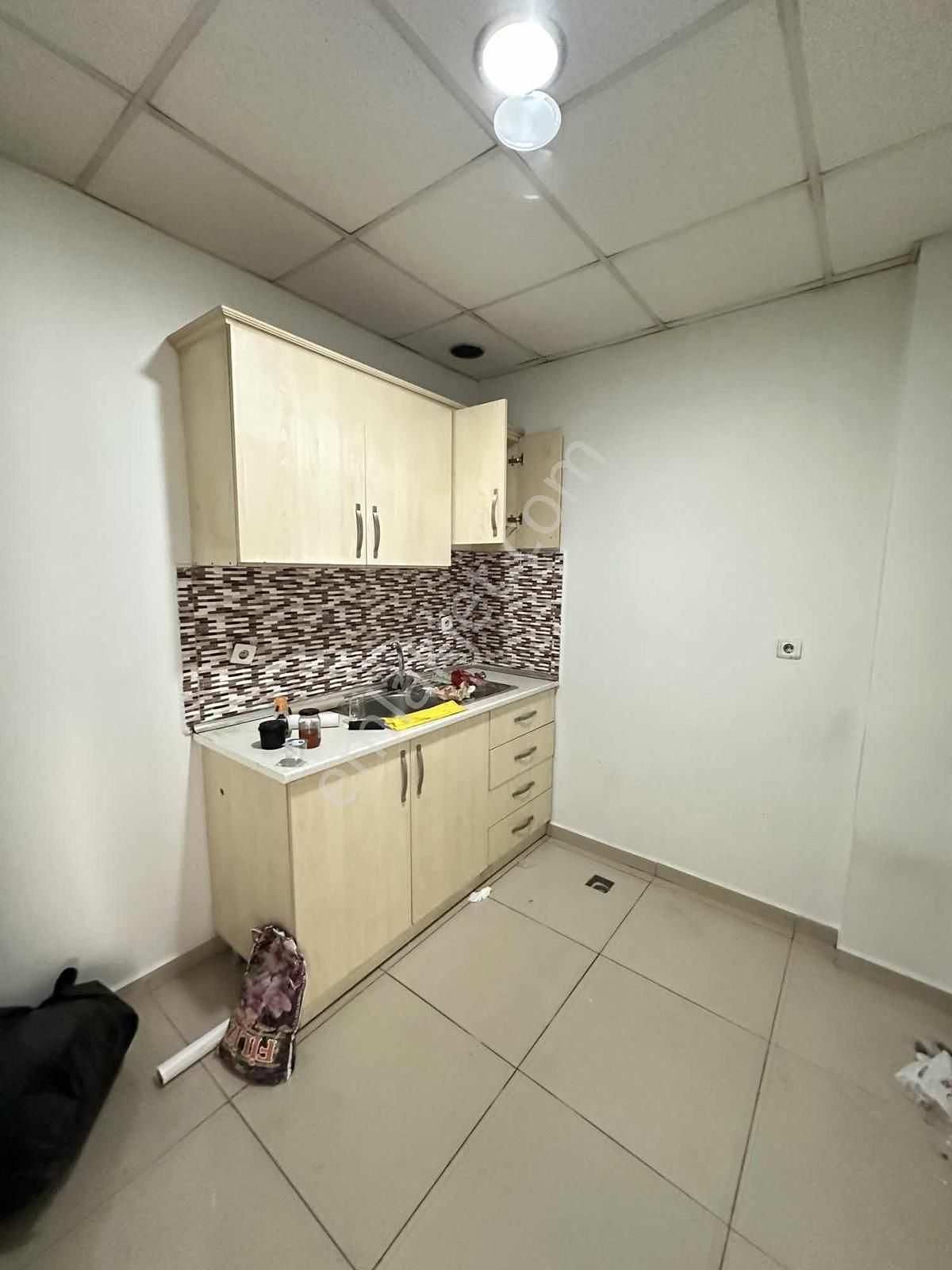 İkitelli Osb De 110 M2 Full Yapılı 3+1 Mutfak Wc İçinde - Görsel 8