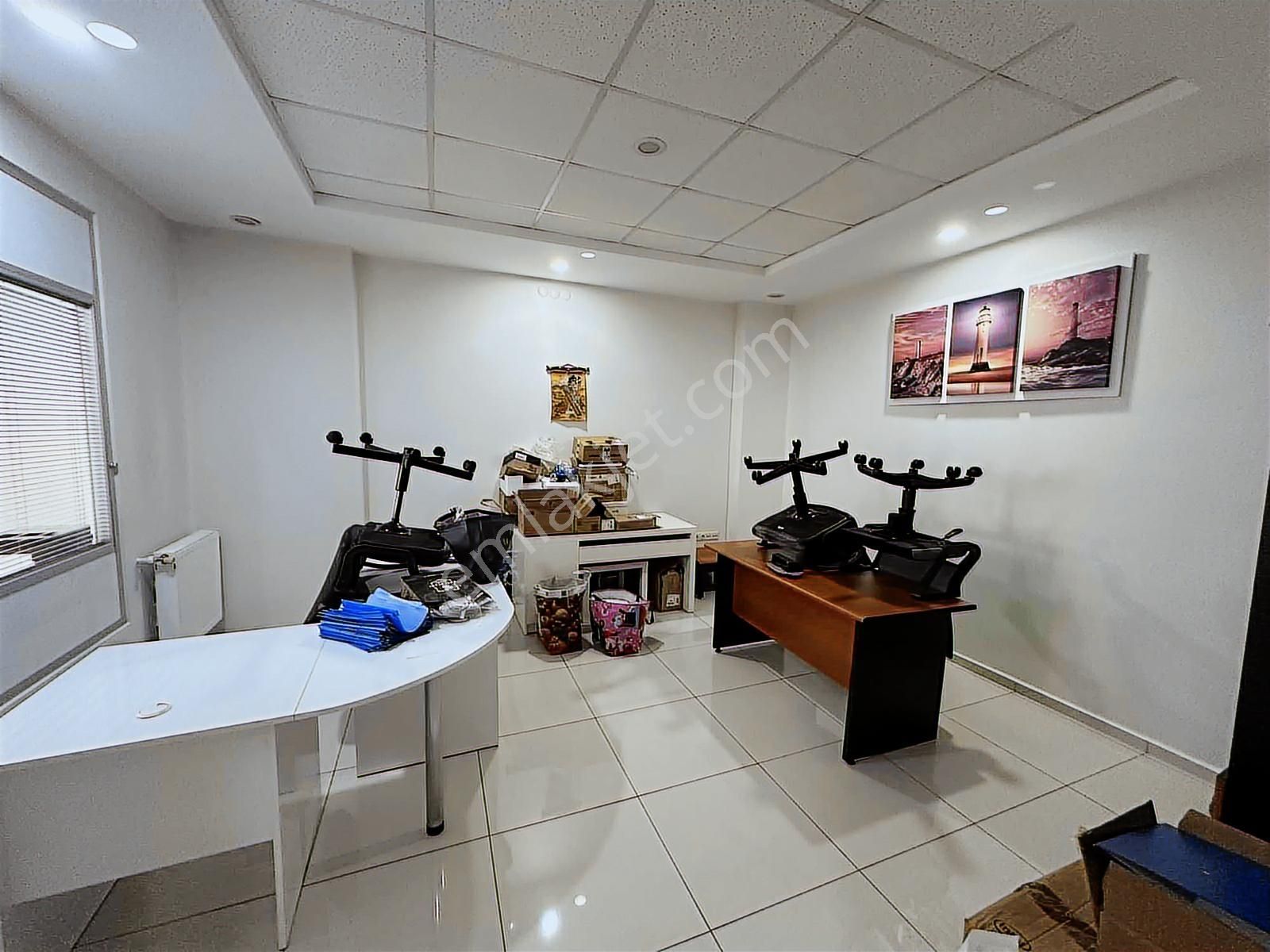İkitelli Osb De Full Yapılı Hazır Ofis 110 M2 3+1 - Görsel 3