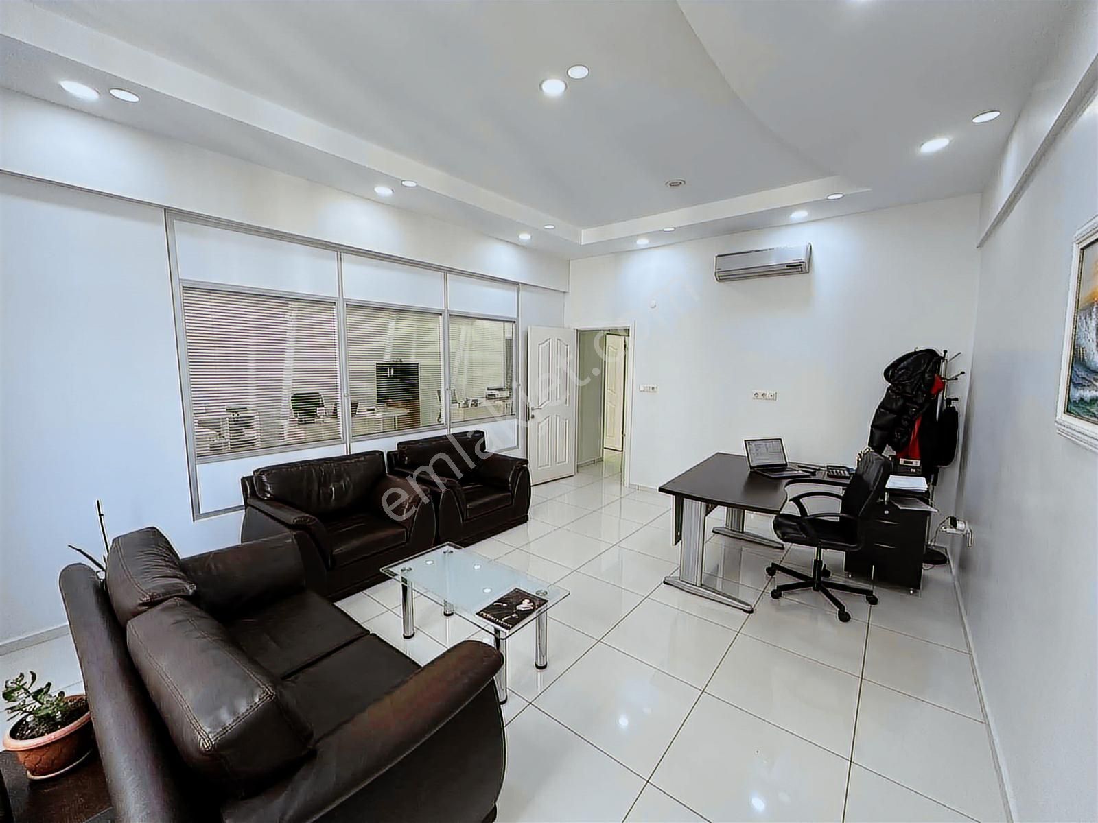 İkitelli Osb De Full Yapılı Hazır Ofis 110 M2 3+1
