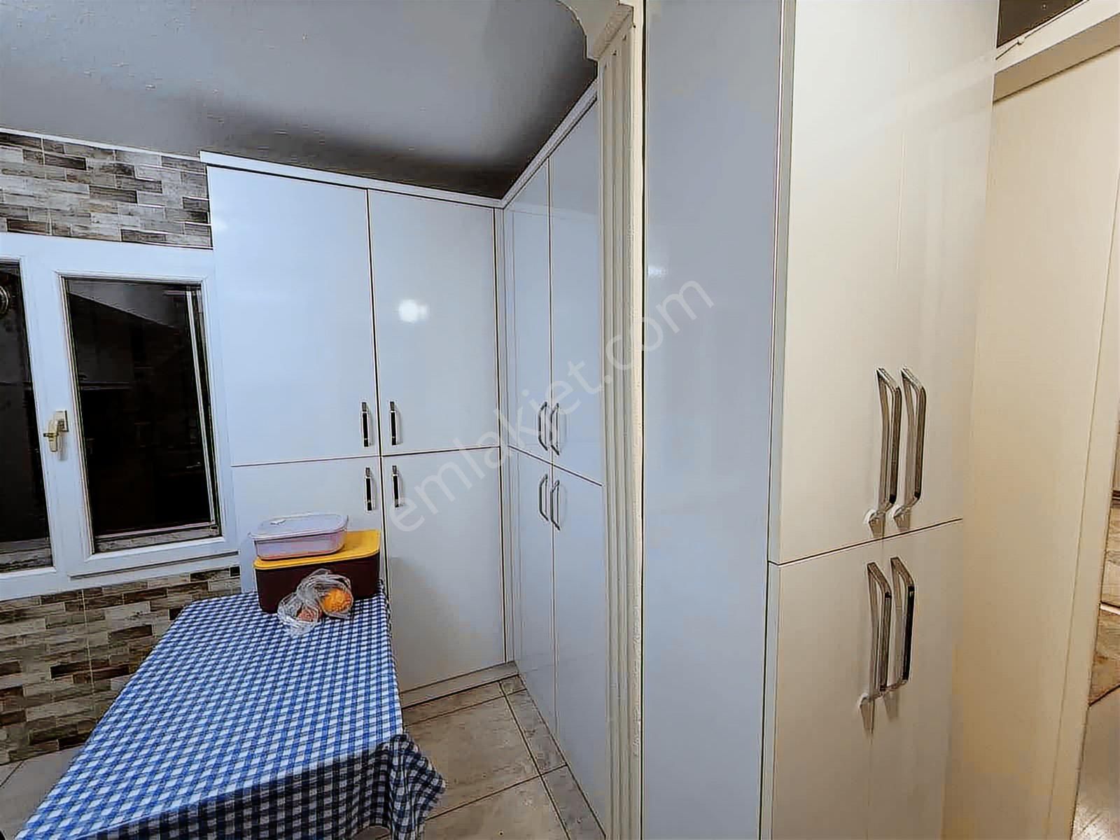 Üçyol Metroya 3 Dk Yürüme Mesafesin De Acil Satılık 2+1 Daire - Görsel 5