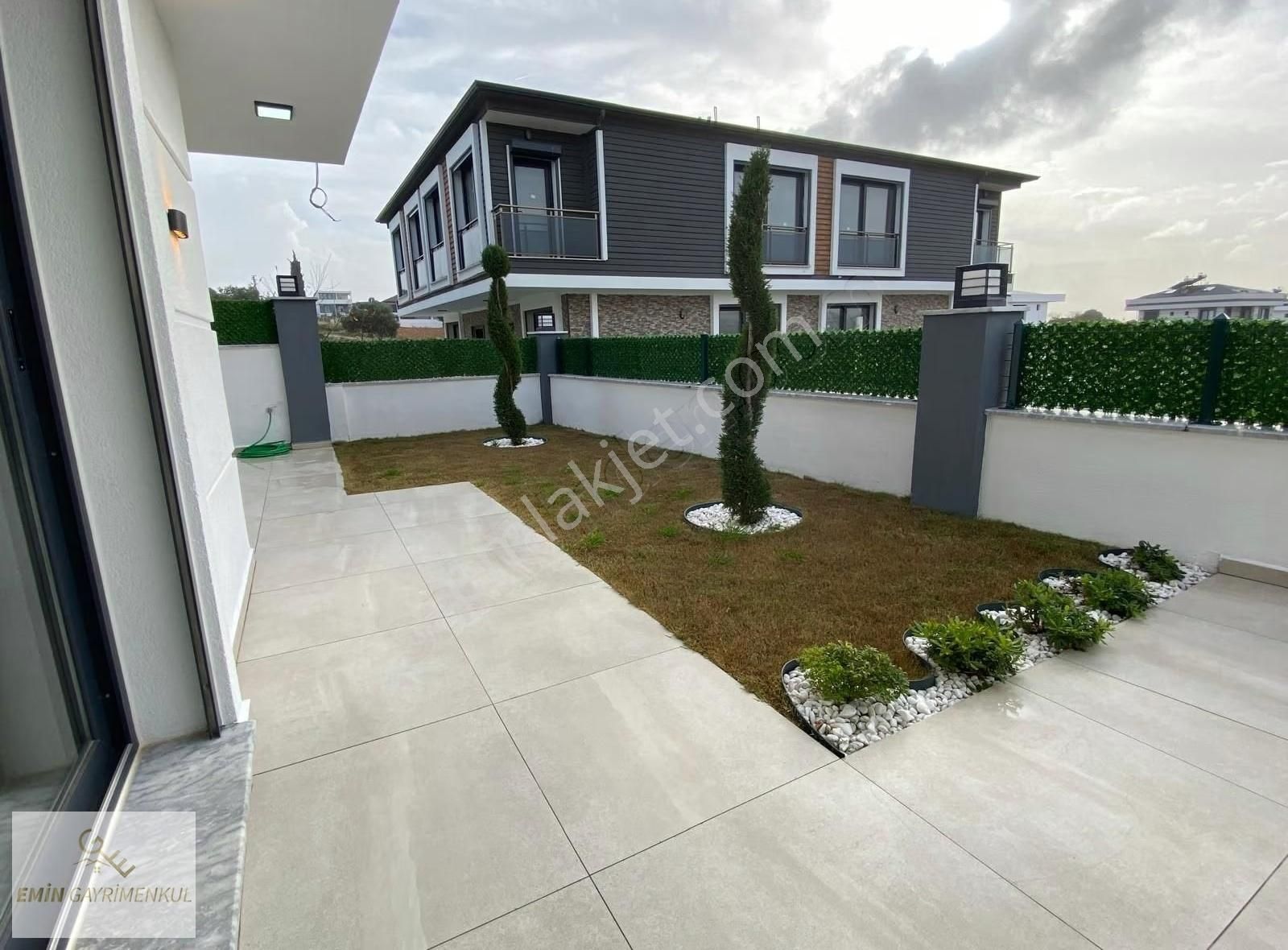 Özel Havuzlu/ Bahçeli /dubleks Villa /sıfır - Görsel 8