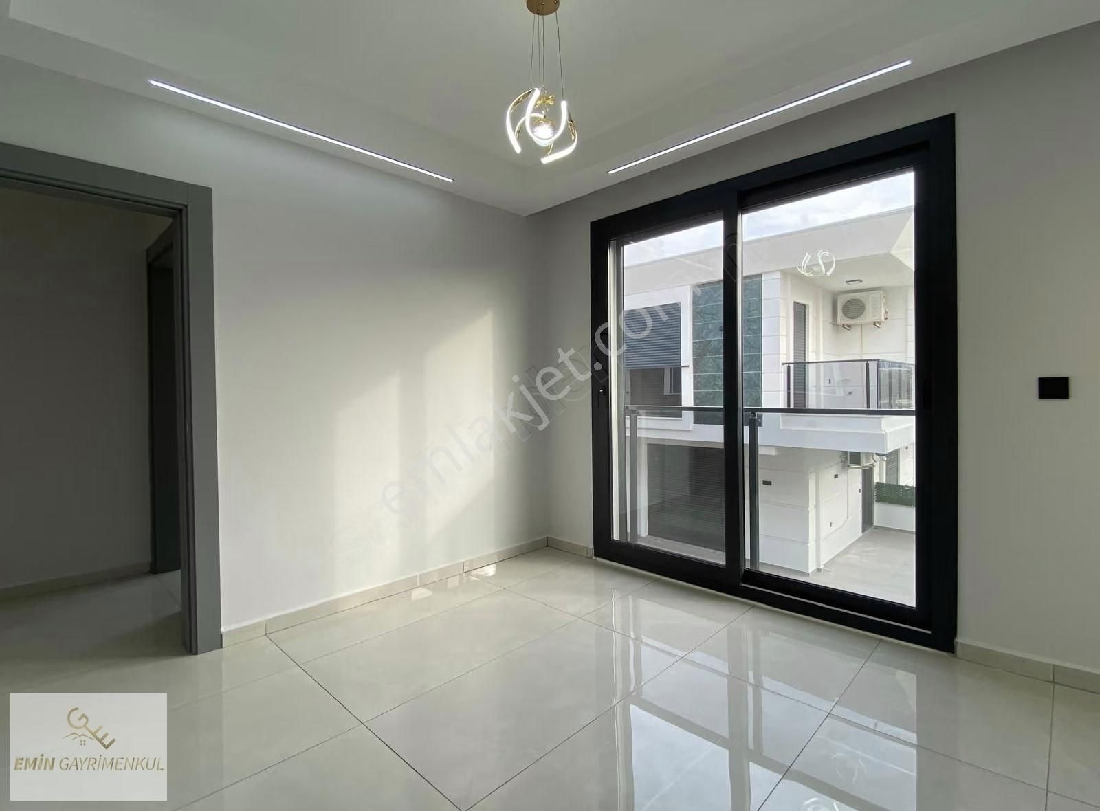 Özel Havuzlu/ Bahçeli /dubleks Villa /sıfır - Görsel 28