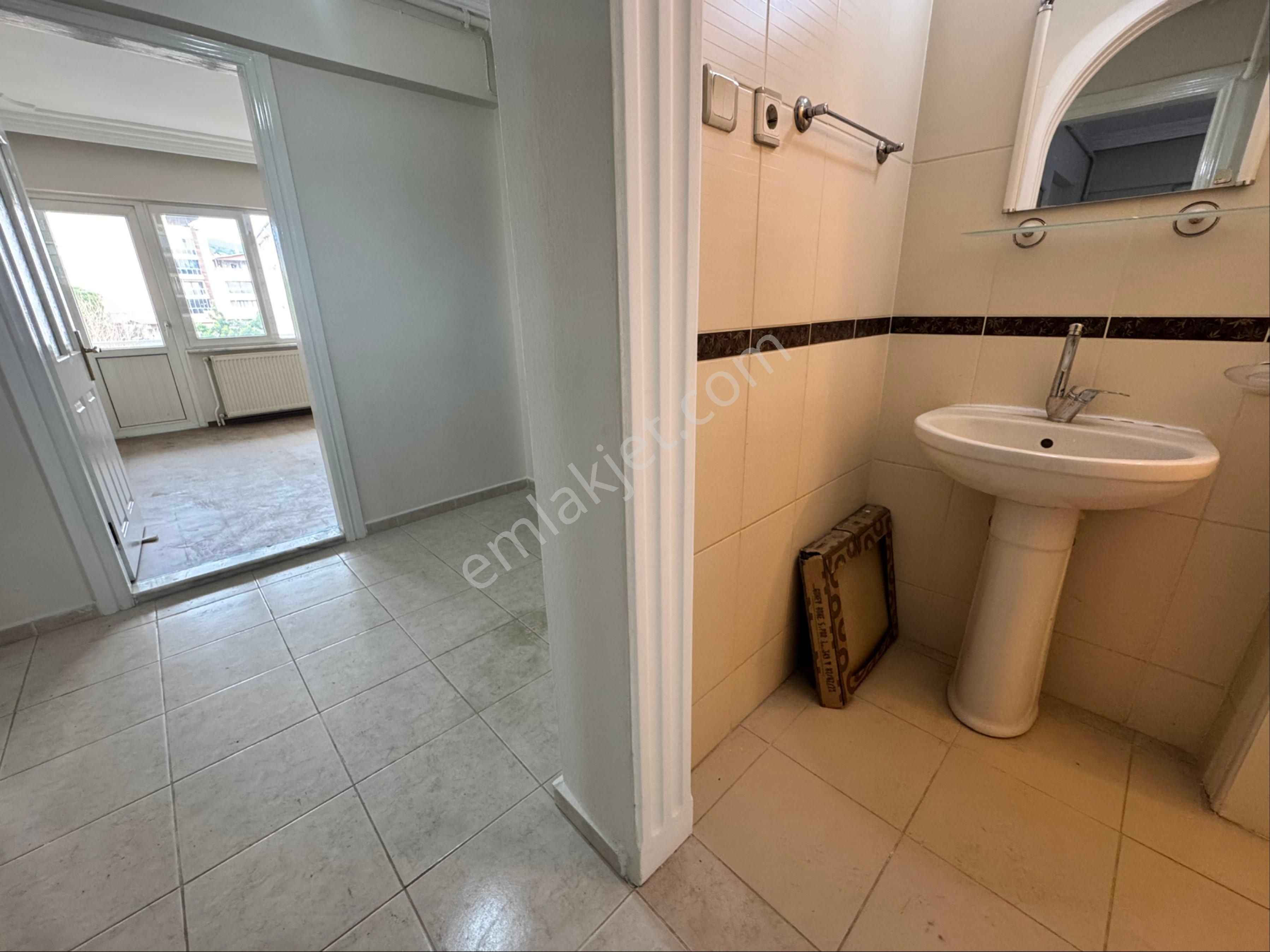 Berkay Emlaktan Yıldıztepe Mahallesinde Doğalgazlı Kiralık Daire - Görsel 3