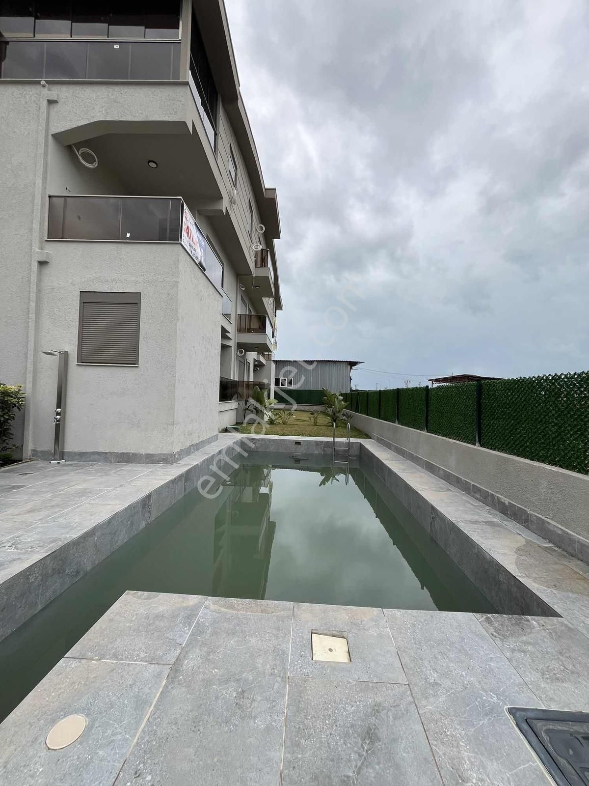 Ilıcada Site İçinde 1+1 Daire