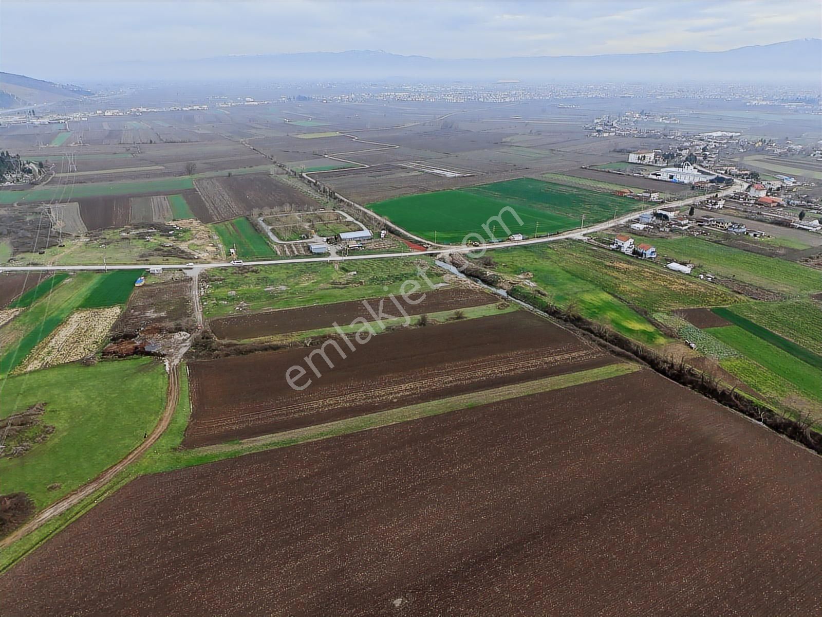 Adpazarı Tekelerde 2667m2 Resmi Yollu Kaçırılmayacak Fırsat