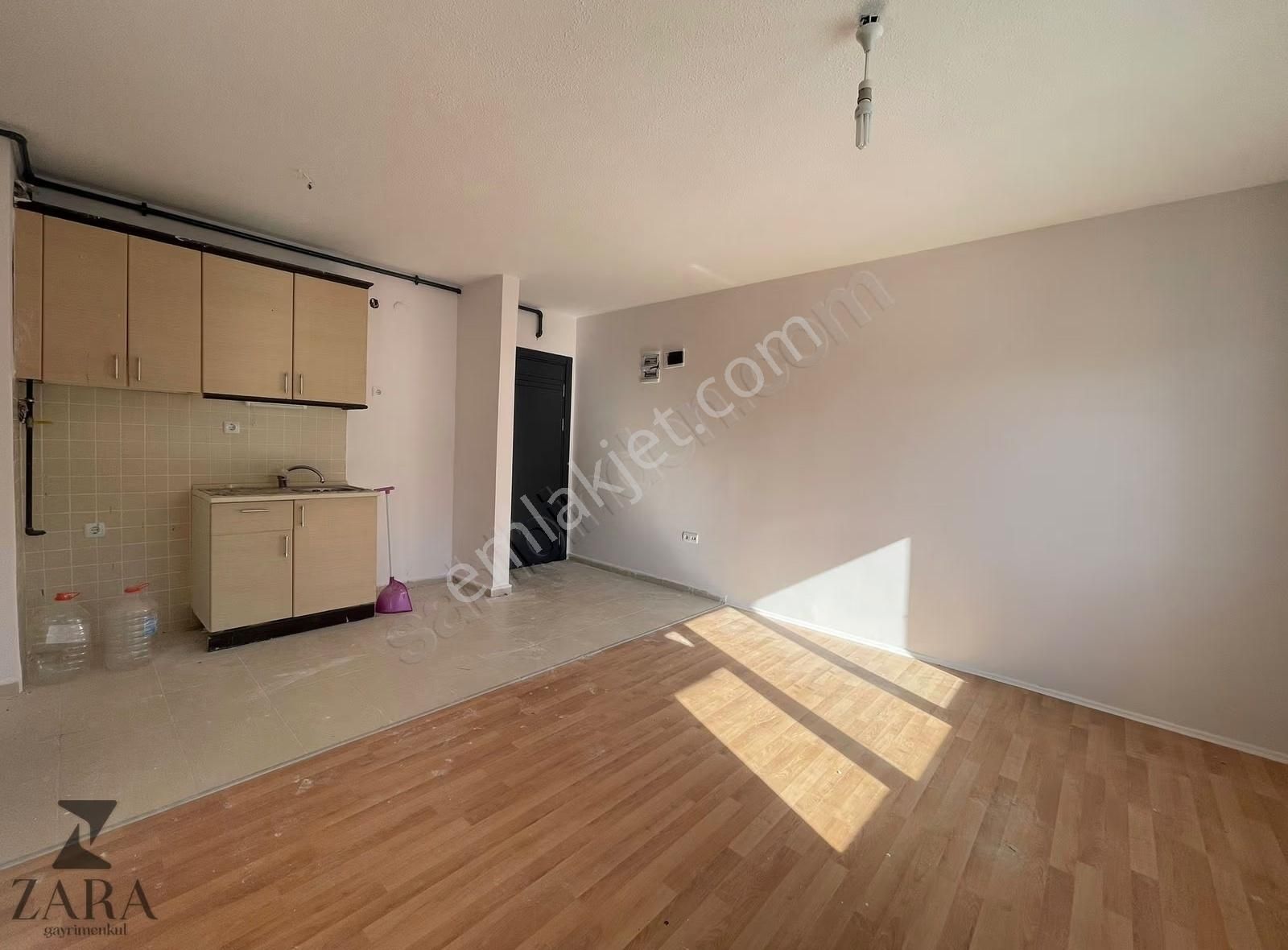 ▄zara▄zirvekent Sitesinde Doğa Manzaralı Masrafsız 1+1 Daire - Görsel 2
