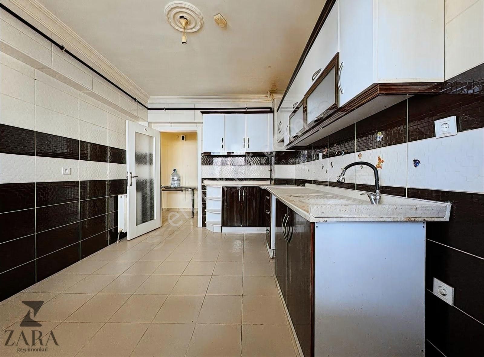 ▄zara▄durali Alıç Mh. Spor Salonu Yakını 3+1 135m² Fırsat Daire - Görsel 35