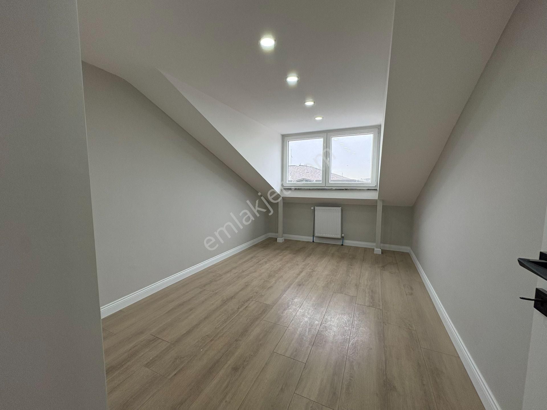 Altıntepe Kızılaya Yakın Teraslı 3+1 120 M² Net Dubleks - Görsel 12