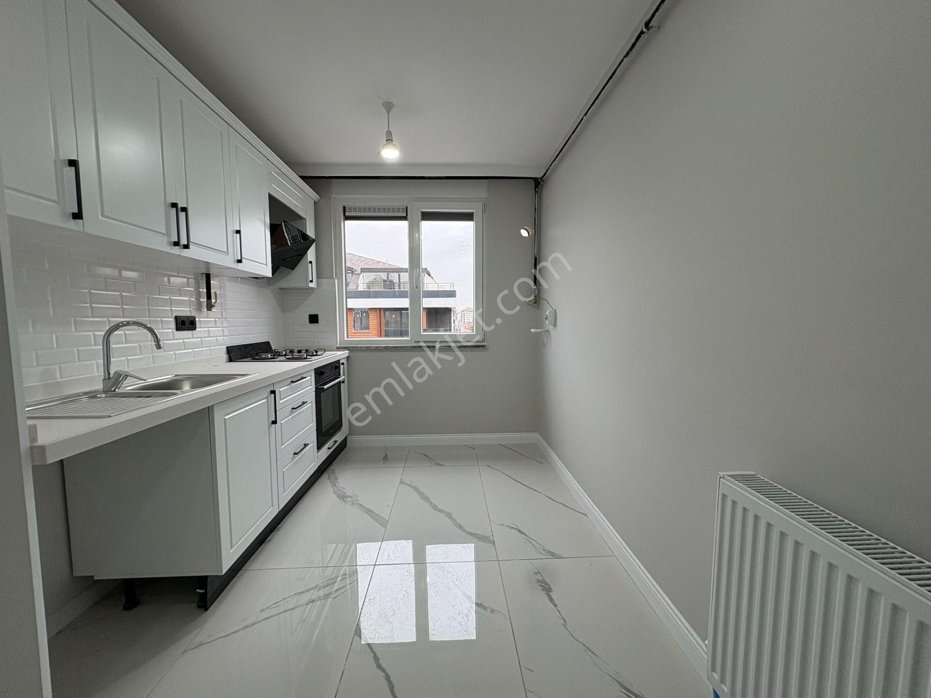 Altıntepe Kızılaya Yakın Teraslı 3+1 120 M² Net Dubleks - Görsel 9