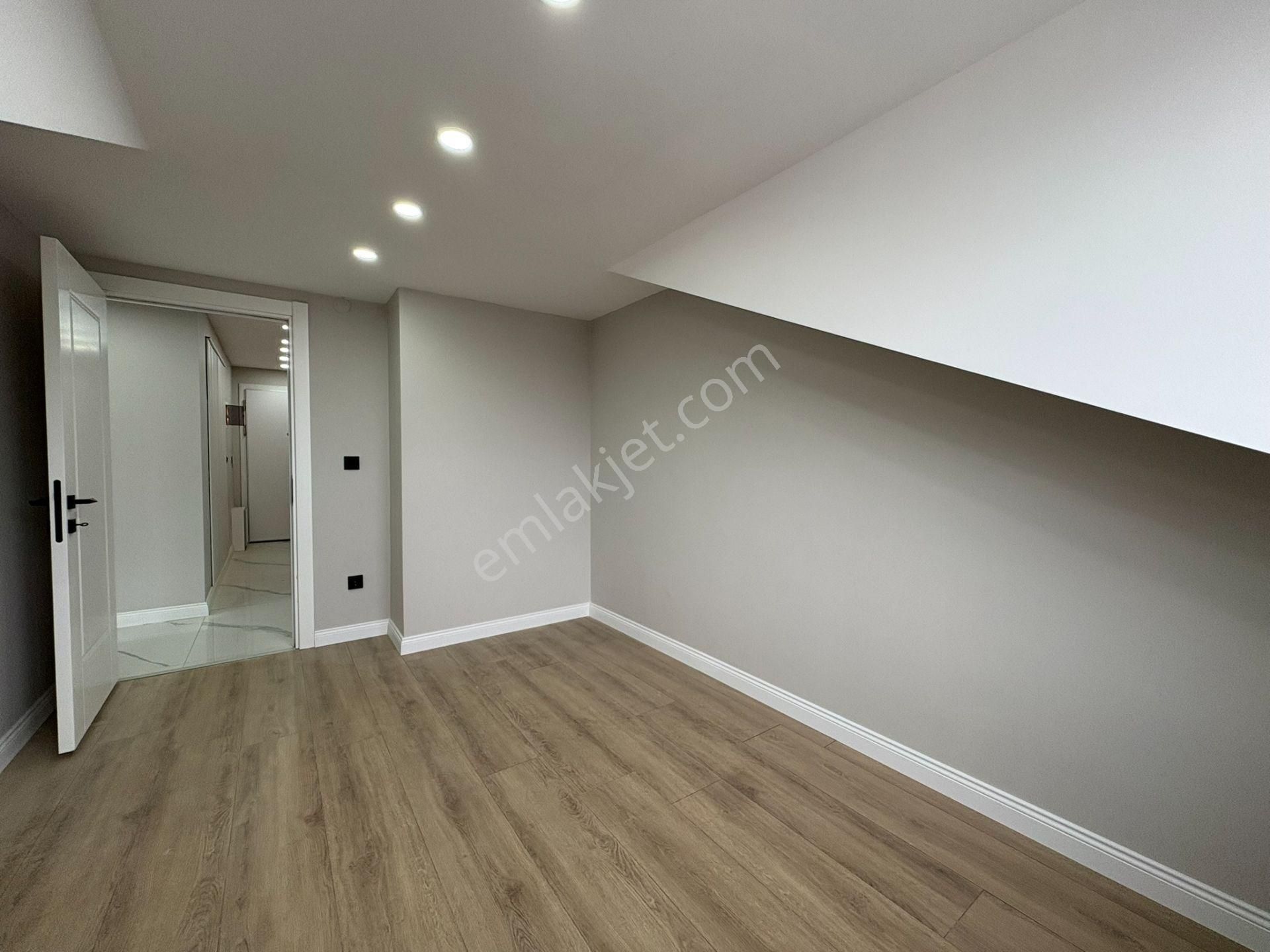 Altıntepe Kızılaya Yakın Teraslı 3+1 120 M² Net Dubleks - Görsel 14