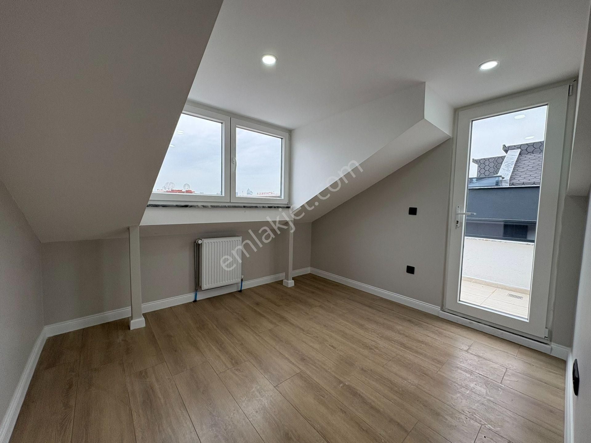 Altıntepe Kızılaya Yakın Teraslı 3+1 120 M² Net Dubleks - Görsel 16