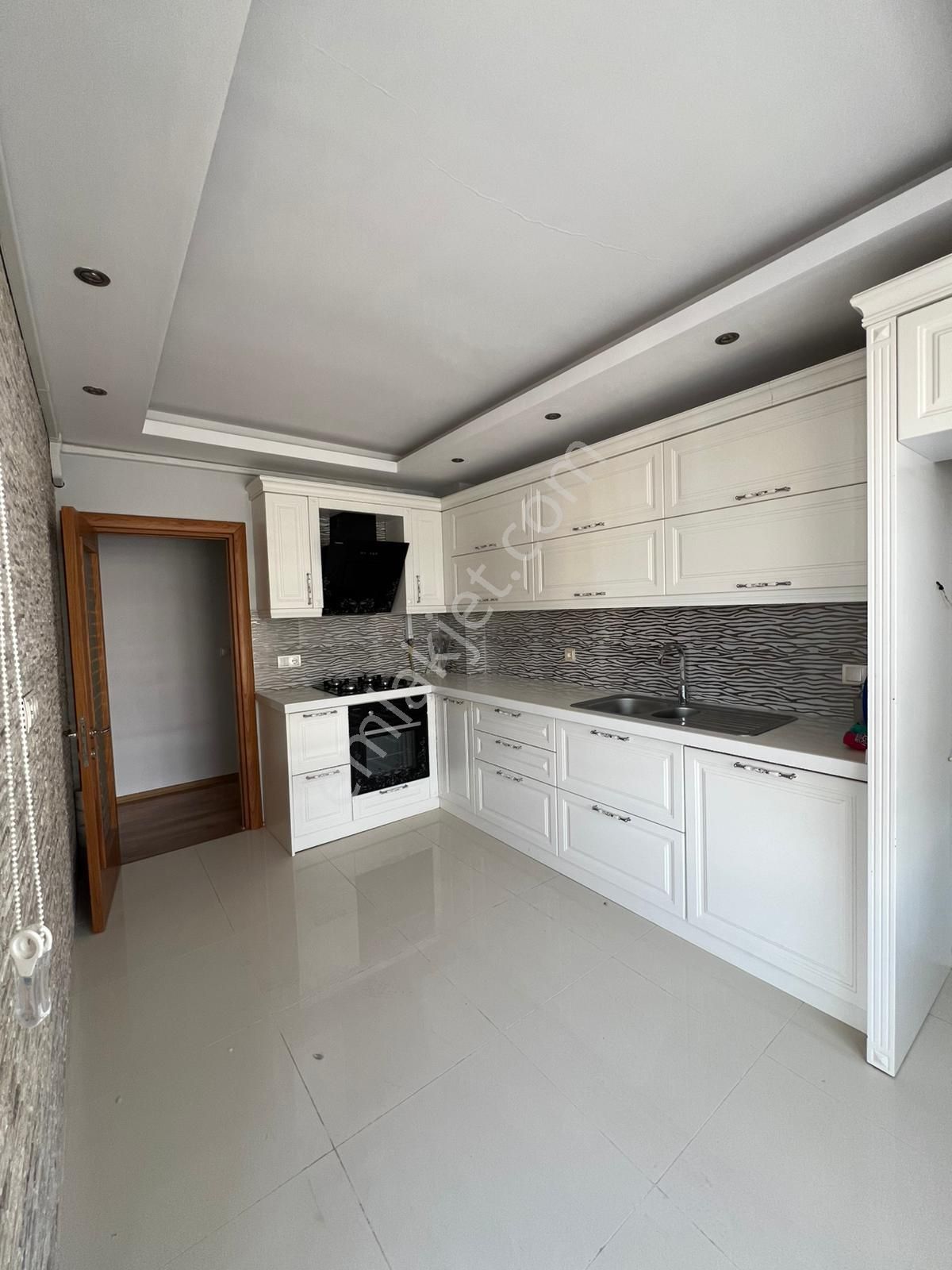 Bergama Fatih Mahallesi'nde Satılık 4+2 Dubleks Daire