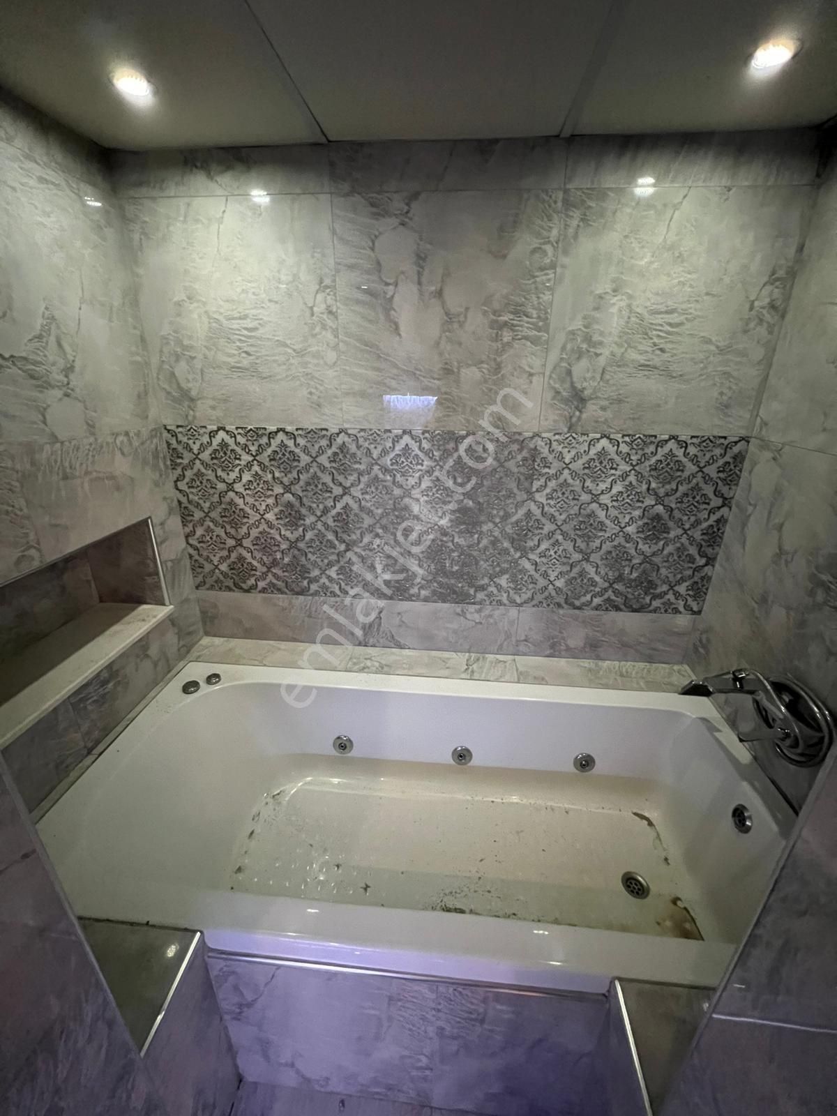 Bergama Fatih Mahallesi'nde Satılık 4+2 Dubleks Daire - Görsel 24