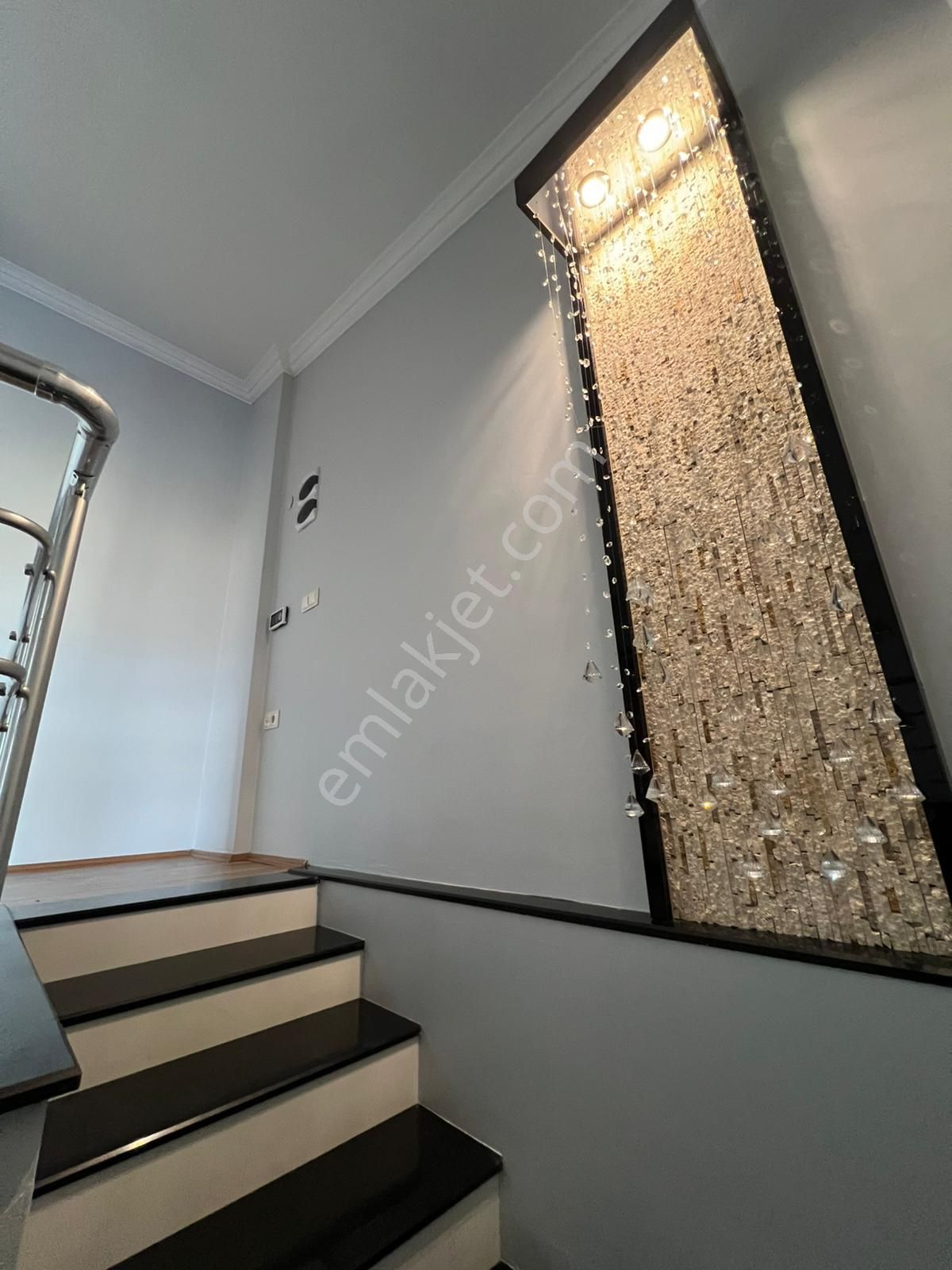 Bergama Fatih Mahallesi'nde Satılık 4+2 Dubleks Daire - Görsel 18