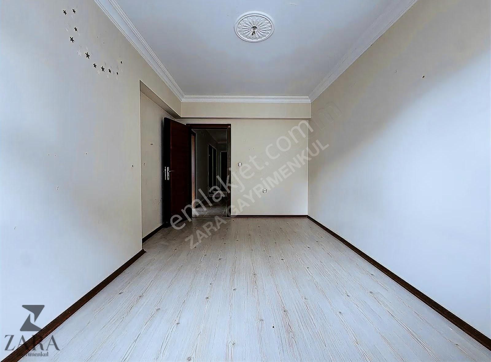 ▄zara▄ergenekon İ.ö.o. Yanı Ana Cd. Yakını Lüks 3+1 Site Dairesi - Görsel 3