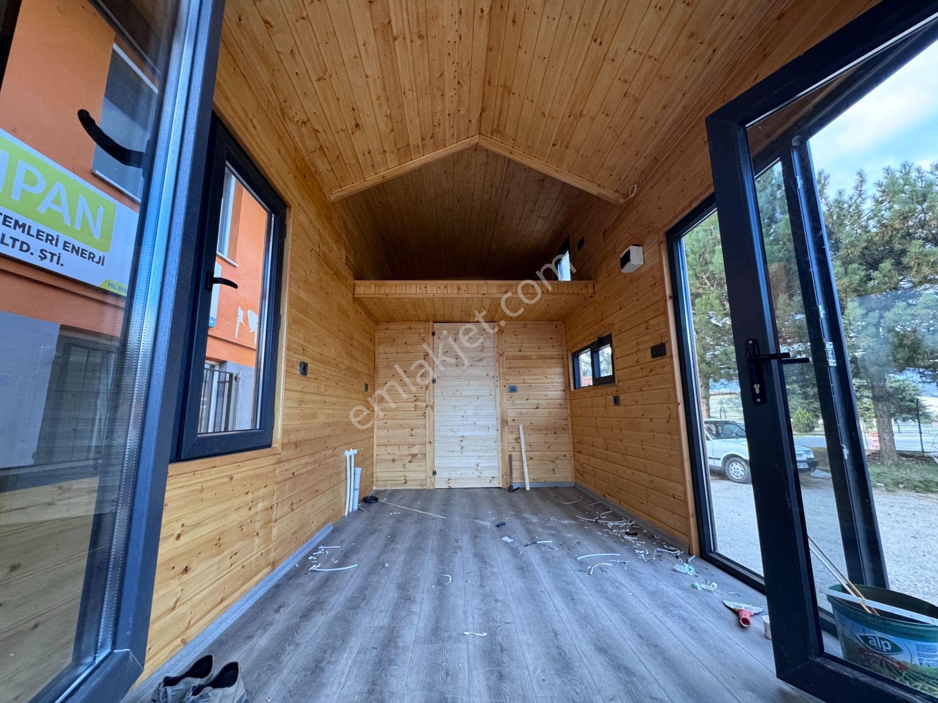 6m Uzunluğunda 2,55m Genişliğinde 4m Yüksekliğinde Loft Katlı - Görsel 11