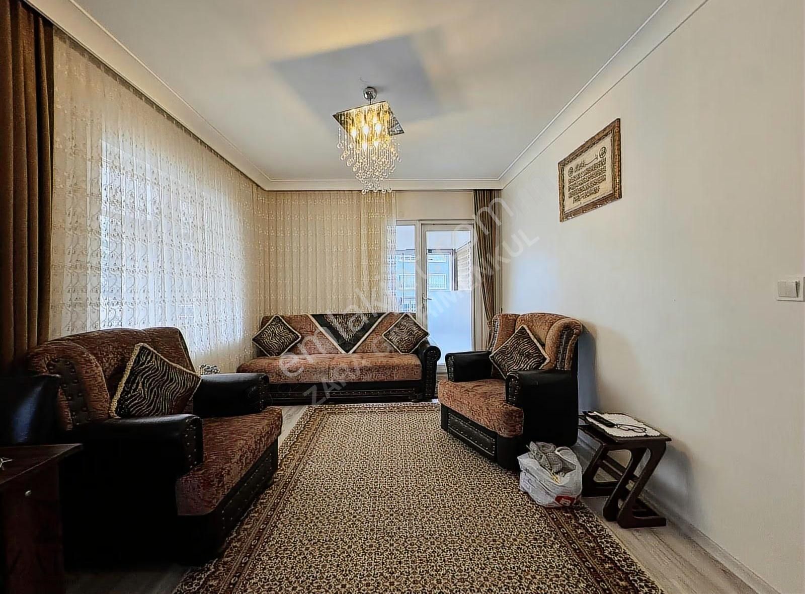 ▄zara▄d.alıç Mah Spor Salonu Yakını Ara Kat/iskanlı Site Dairesi