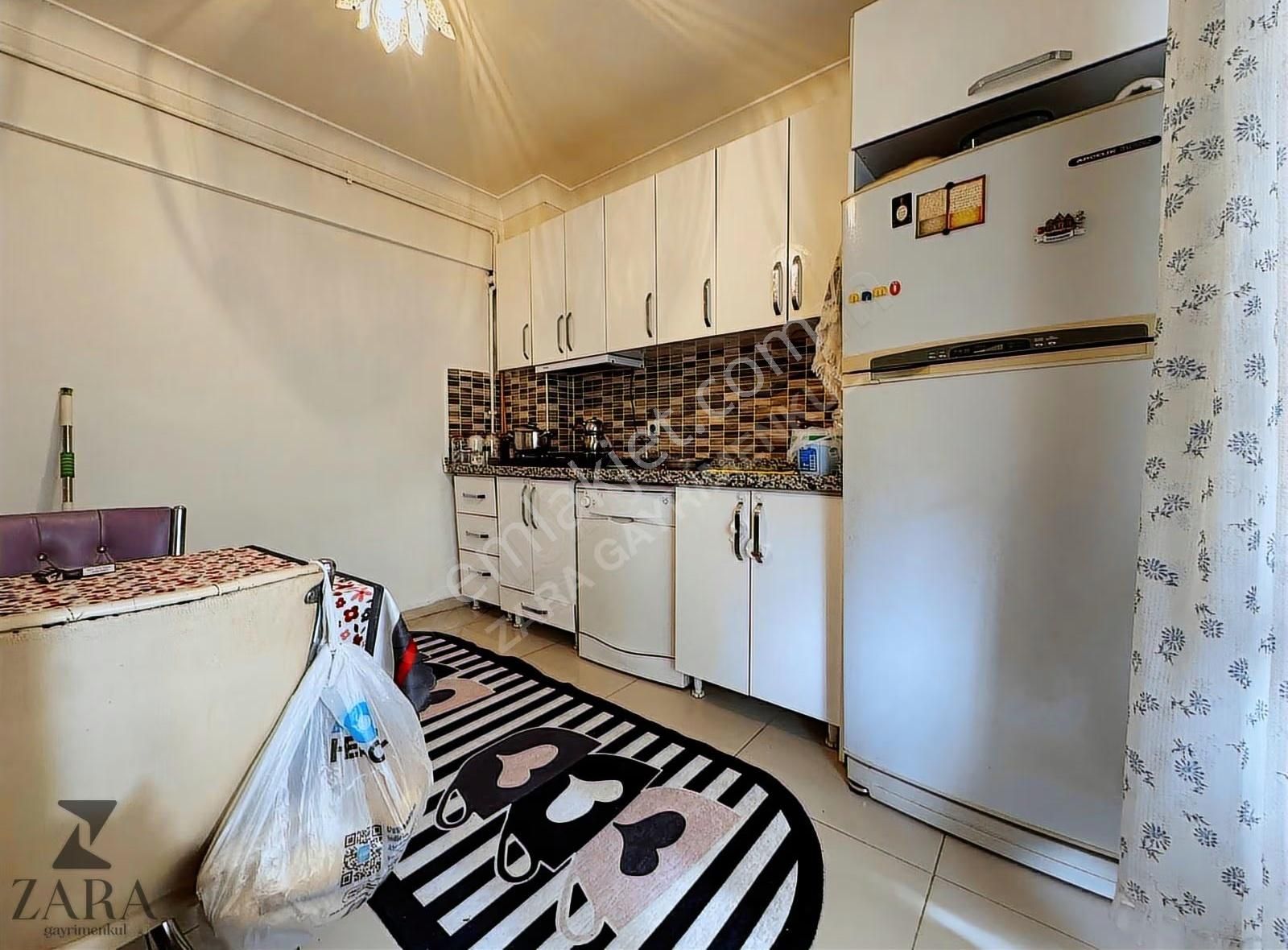 ▄zara▄d.alıç Mah Spor Salonu Yakını Ara Kat/iskanlı Site Dairesi - Görsel 24