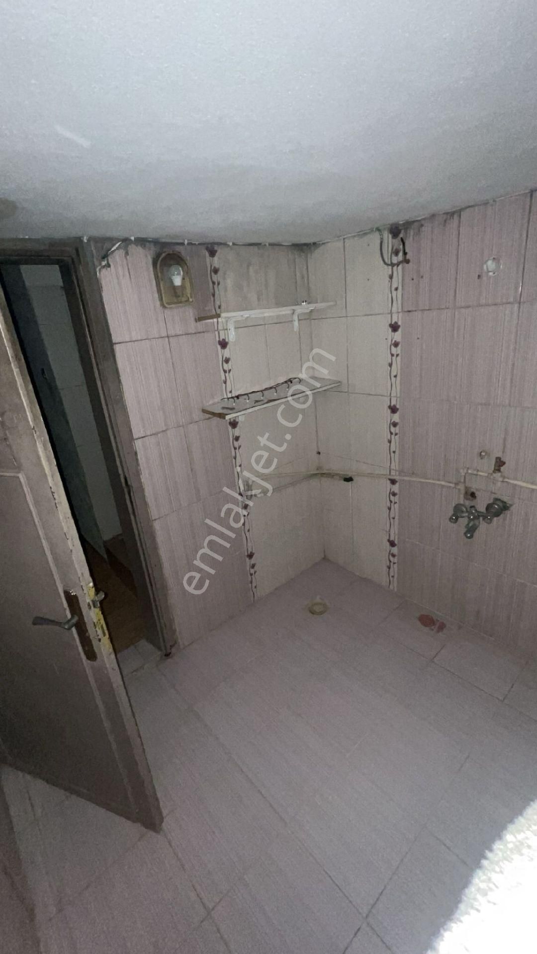 Kozanyoluna Yakın2+1 2 Katlı Evin 1.katı - Görsel 4