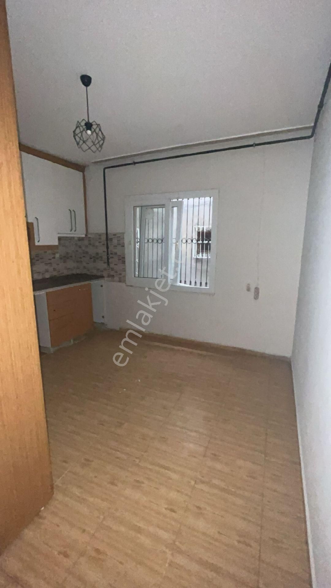 Kozanyoluna Yakın2+1 2 Katlı Evin 1.katı - Görsel 7