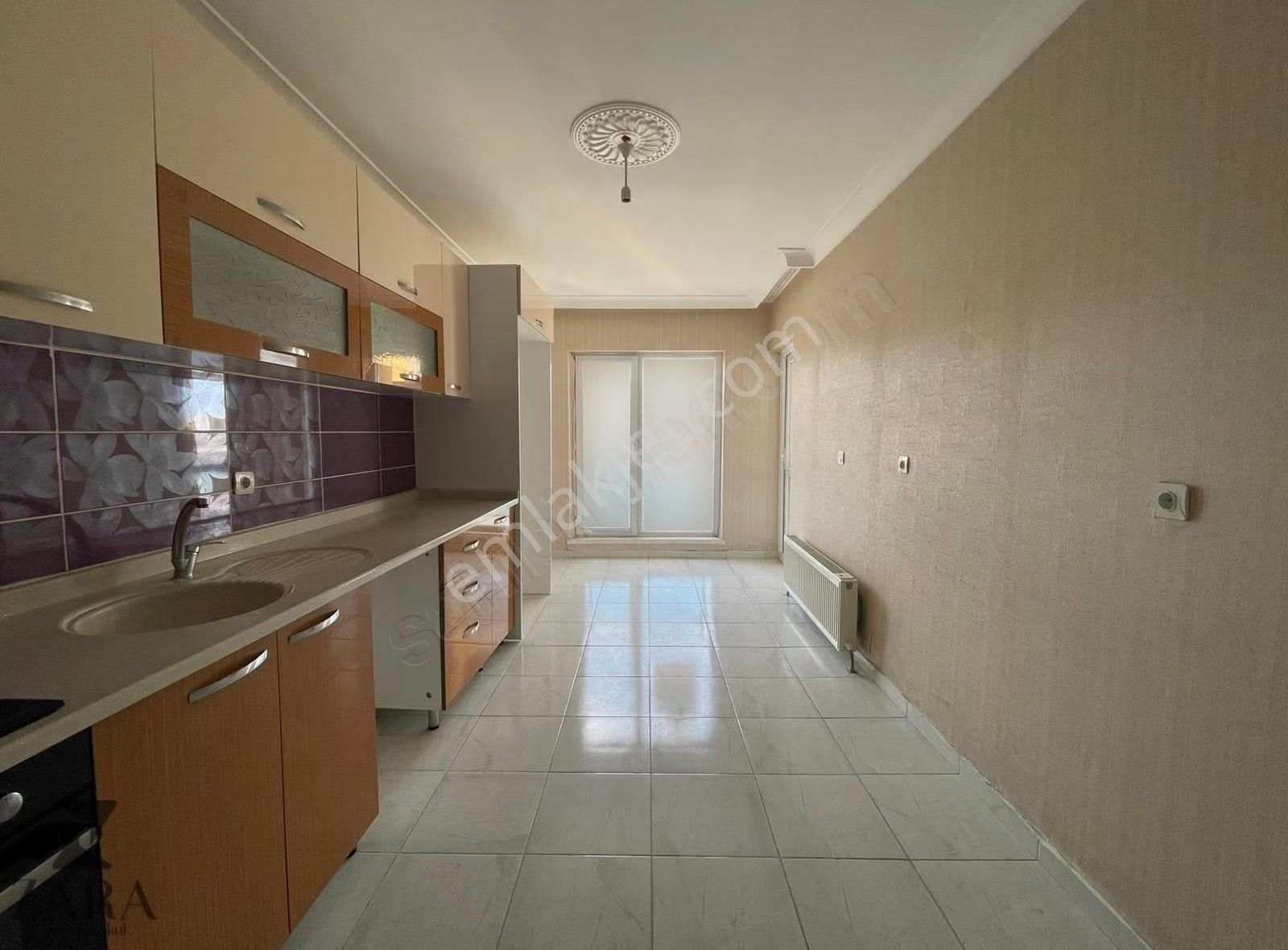 ▄zara▄emsalsiz.! Durali Alıç Mah. 3+1 135m² Ara Kat Site Dairesi - Görsel 2