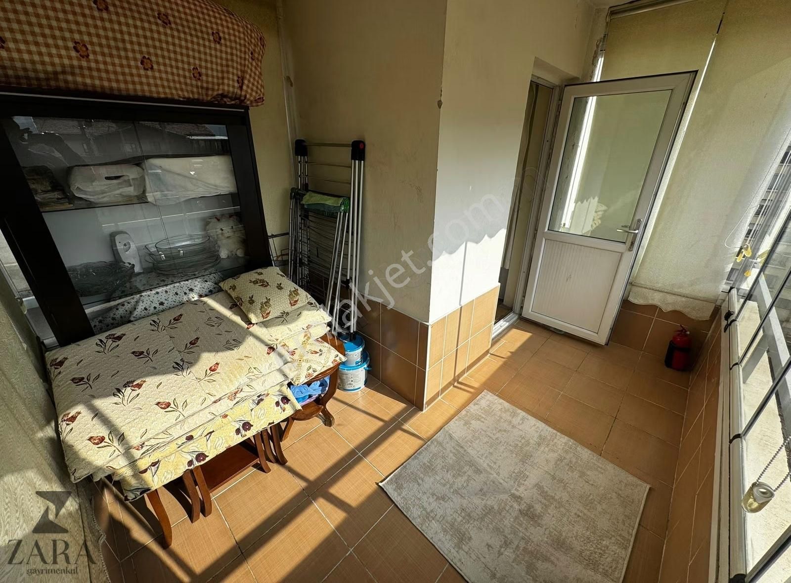 ▄zara▄kazım Orbay Mh. Cadde Üzeri Arakat 3+1 125m² Fırsat Daire - Görsel 3