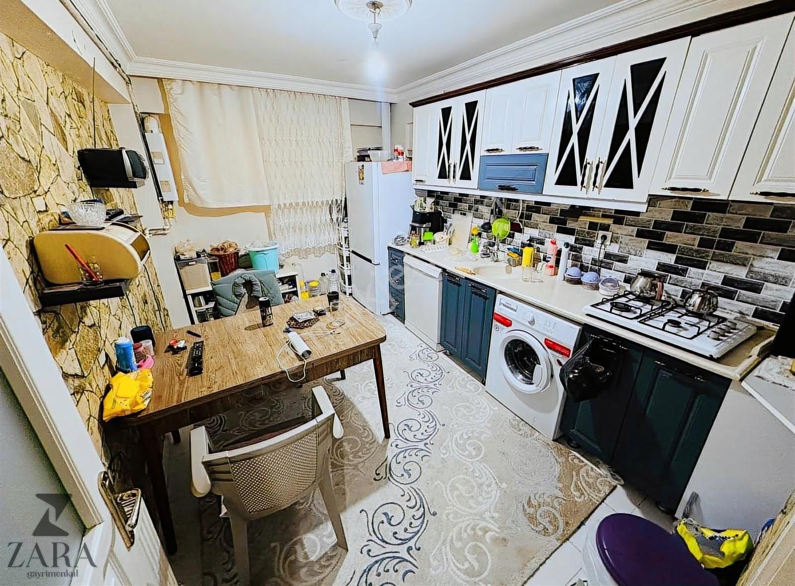 ▄zara▄akşamsettin Mh Doğukent Cd Paralel 3+1 Arakat Site Dairesi