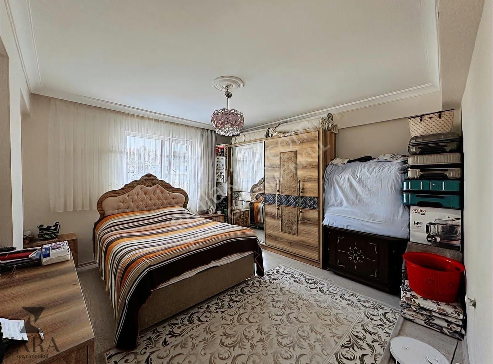 ▄zara▄akşemsettin Mh.1080 Cd.yakını Asansörlü/ara Kat 3+1 Daire