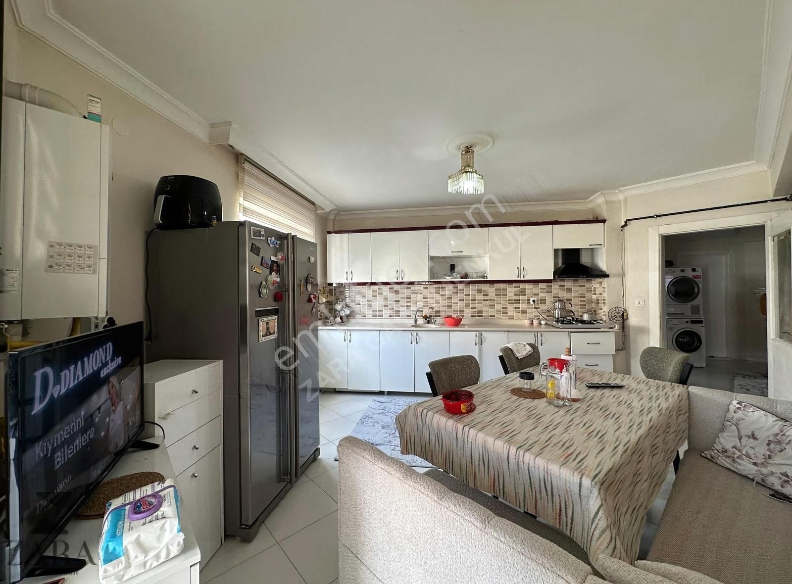 ▄zara▄akşemsettin Mh.1080 Cd.yakını Asansörlü/ara Kat 3+1 Daire - Görsel 5