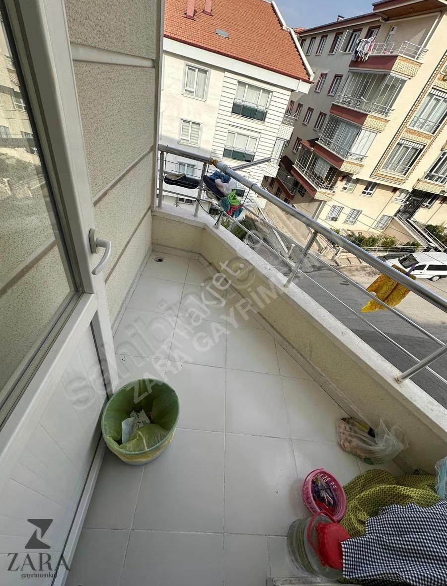 ▄zara▄akşemsettin Mh.1080 Cd.yakını Asansörlü/ara Kat 3+1 Daire - Görsel 8