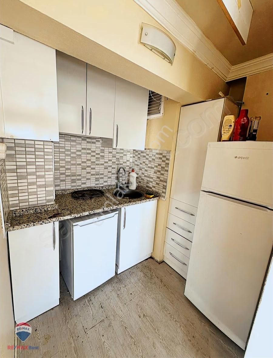 44 Karşıyaka Çarşı'da Eşyalı Asansörlü Kiralık Ofis - Görsel 24