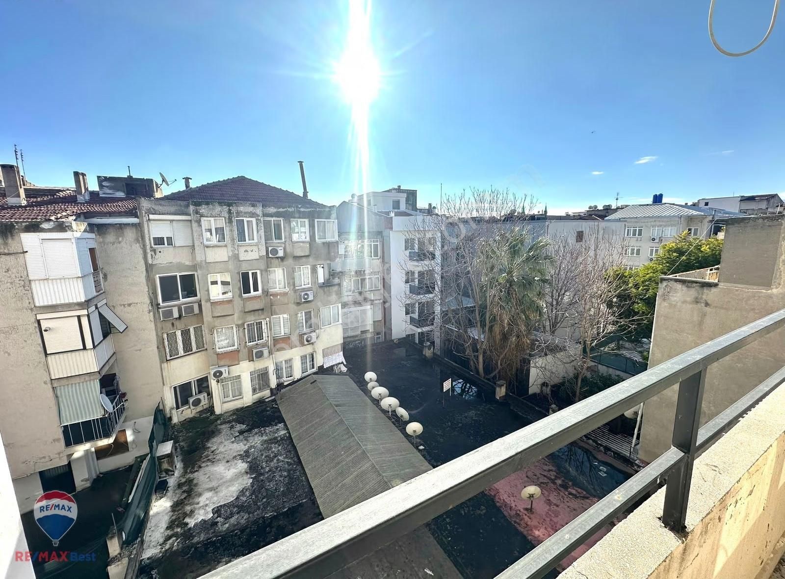 44 Karşıyaka Çarşı'da Eşyalı Asansörlü Kiralık Ofis - Görsel 28